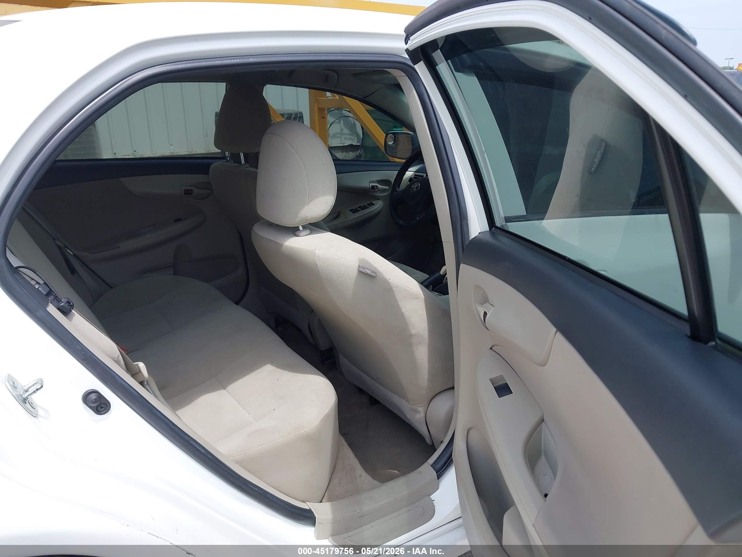 2013 Toyota Corolla L White vin: 2T1BU4EE0DC964957