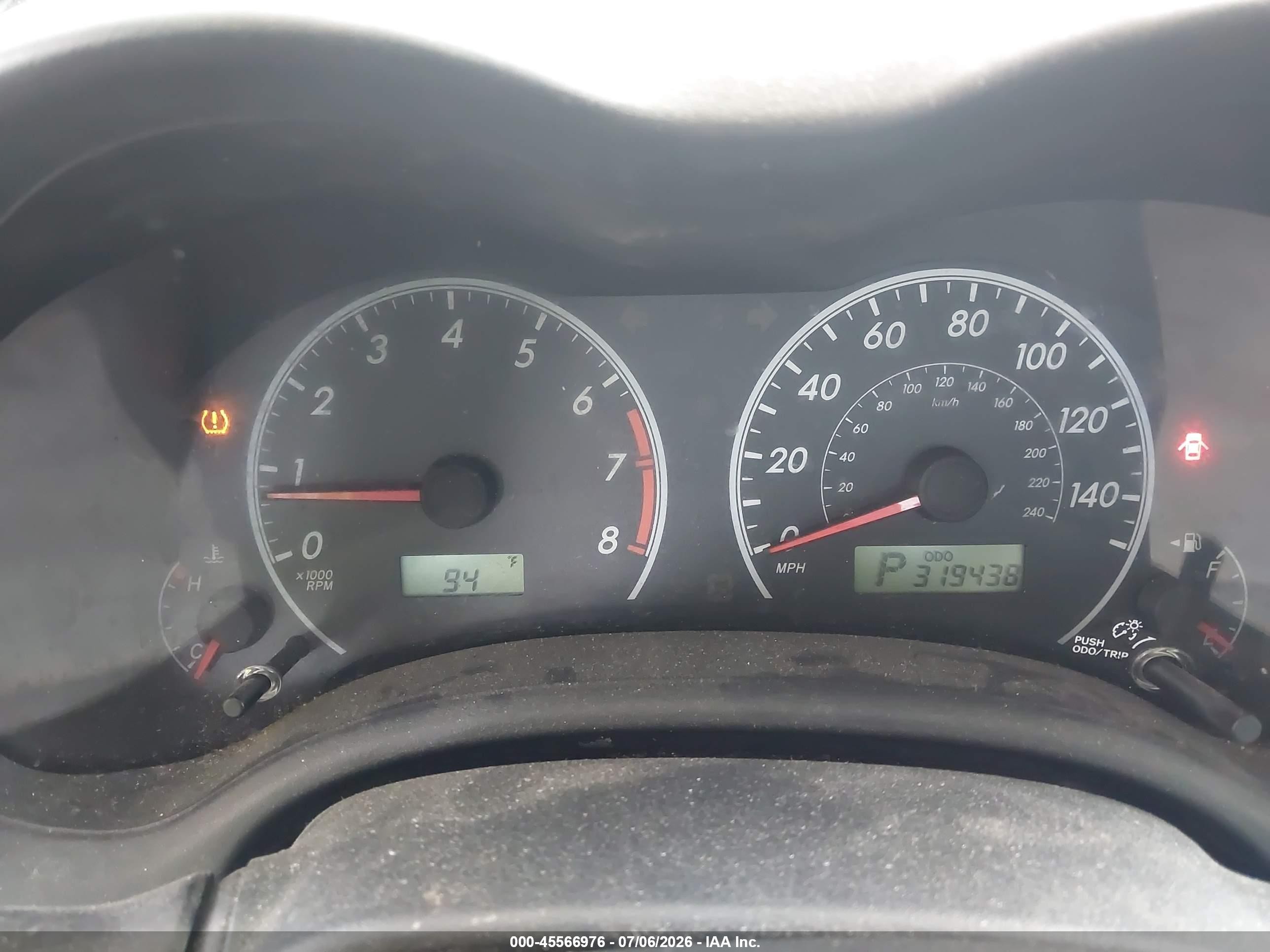 2013 Toyota Corolla Le Silver vin: 2T1BU4EE0DC974839