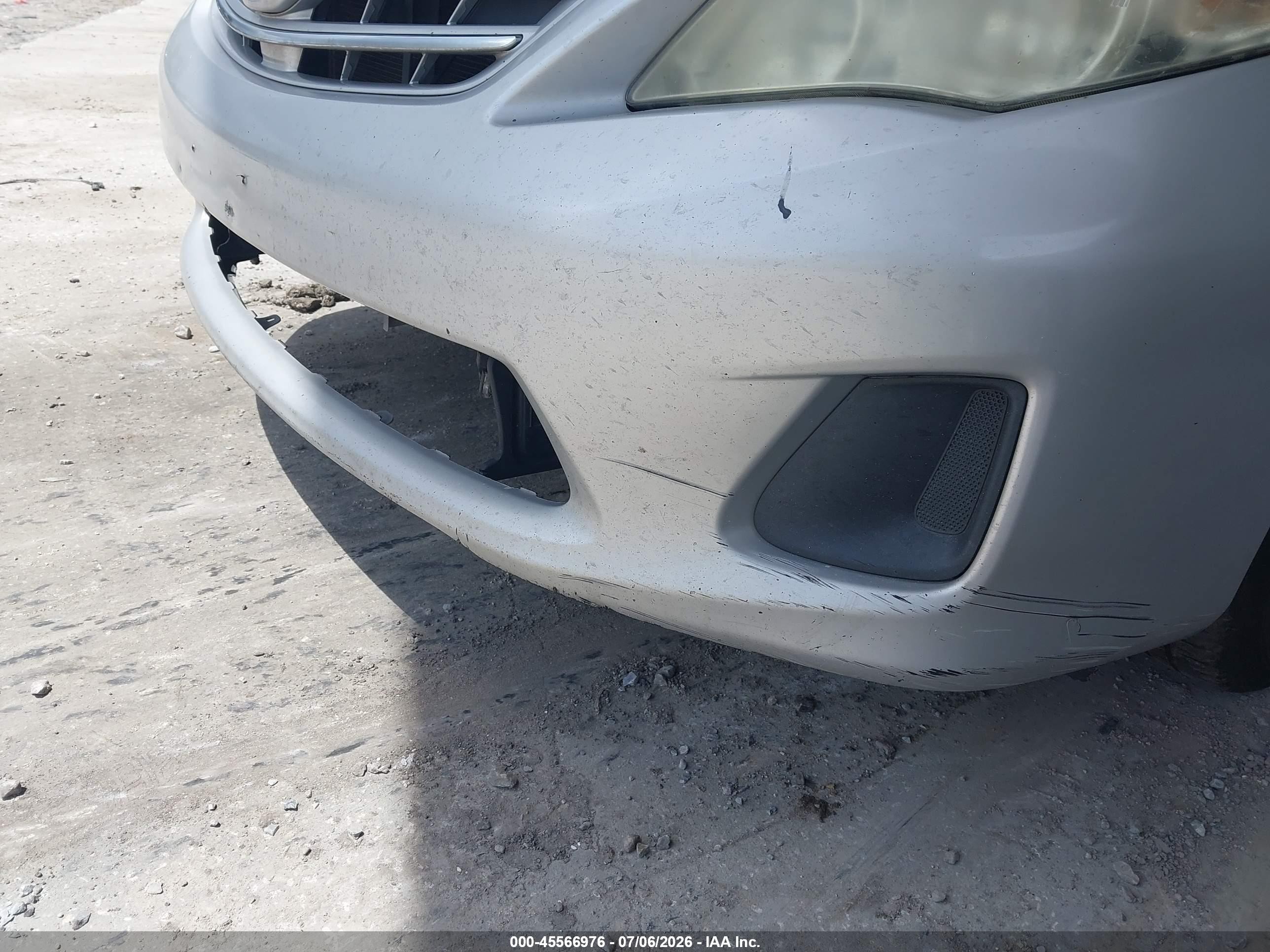 2013 Toyota Corolla Le Silver vin: 2T1BU4EE0DC974839