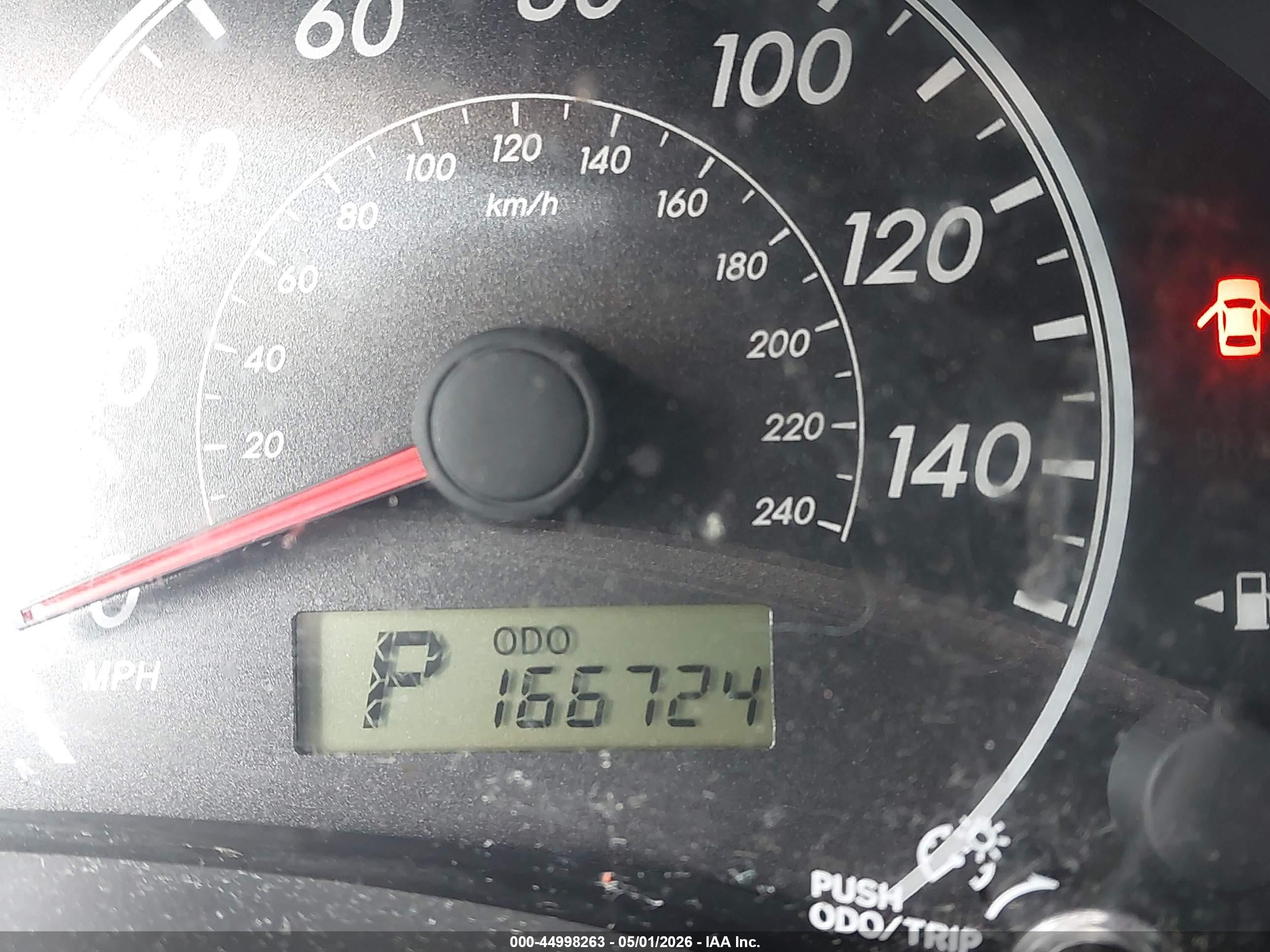 2013 Toyota Corolla Le Silver vin: 2T1BU4EE0DC975599