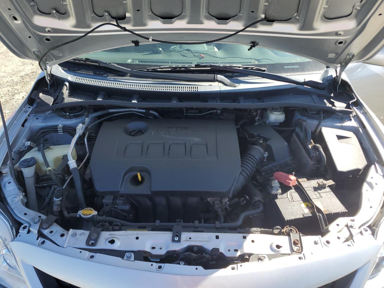 2013 Toyota Corolla Base Silver vin: 2T1BU4EE0DC980382