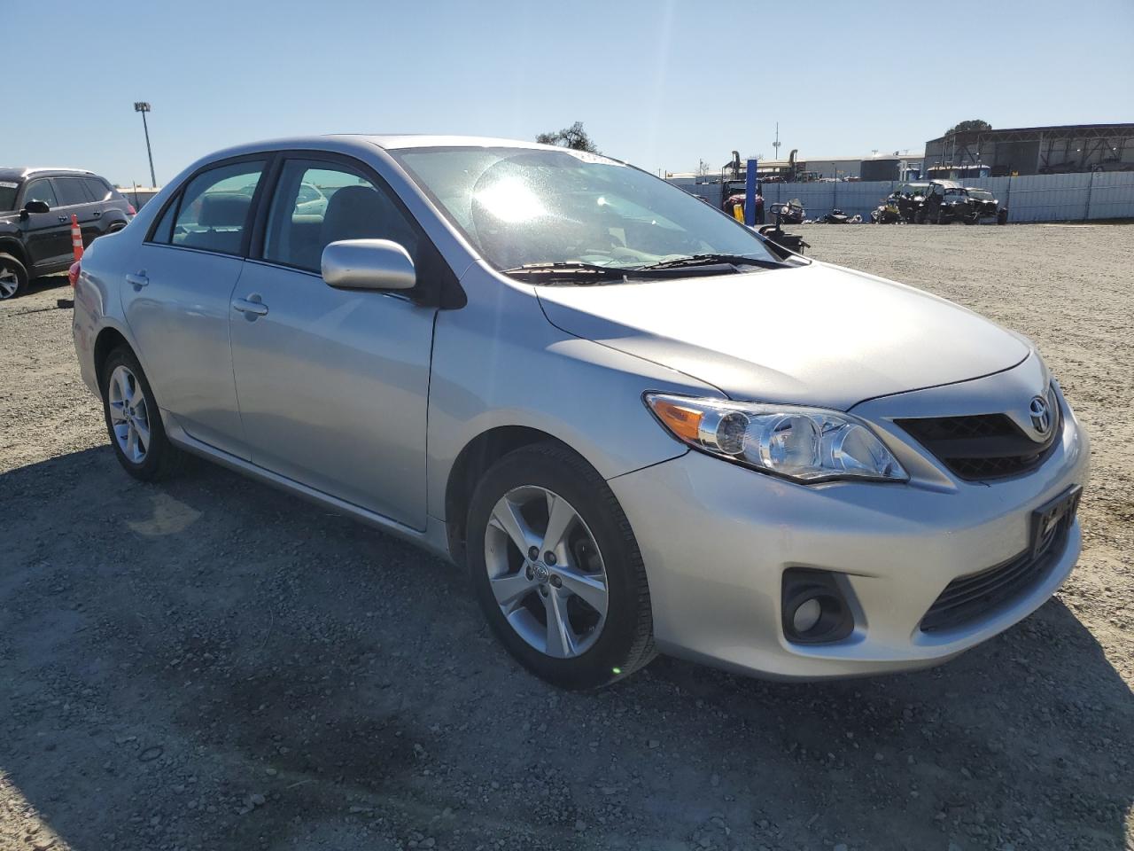 2013 Toyota Corolla Base Silver vin: 2T1BU4EE0DC980382
