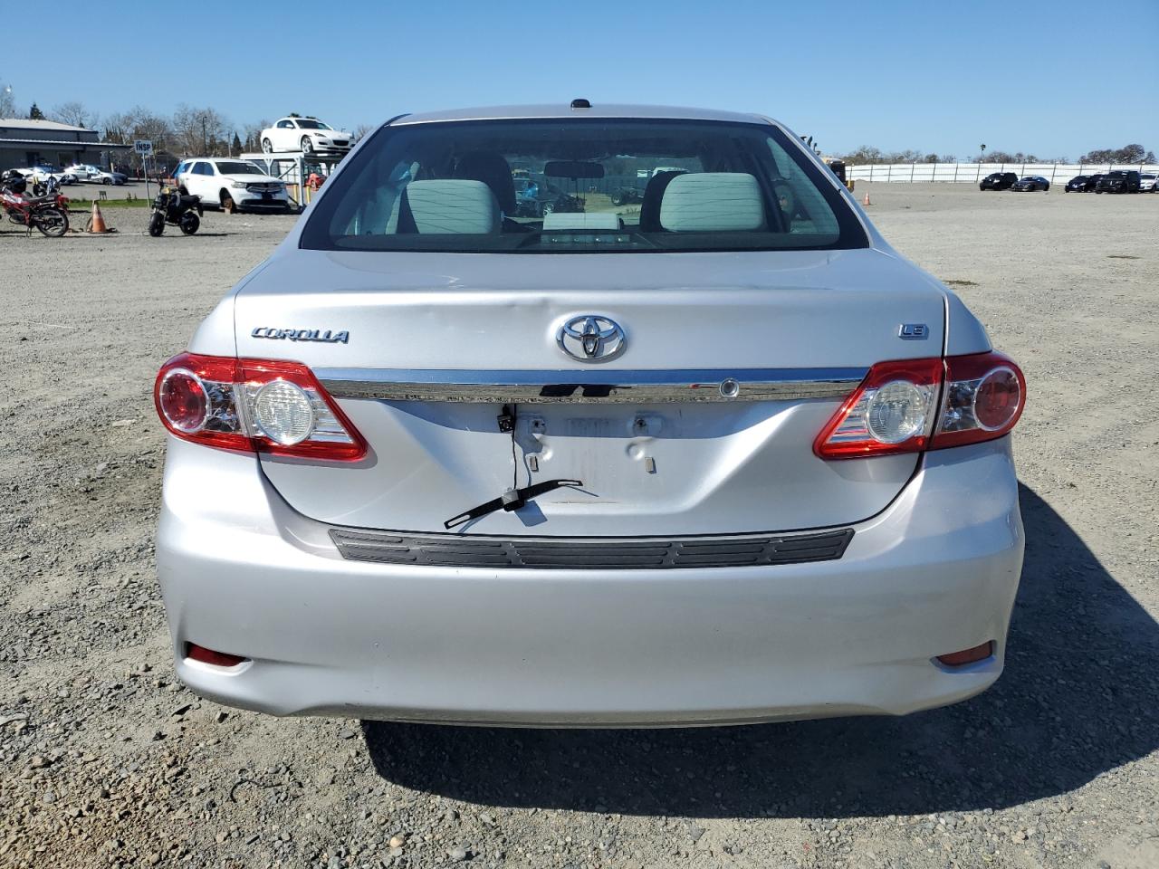 2013 Toyota Corolla Base Silver vin: 2T1BU4EE0DC980382