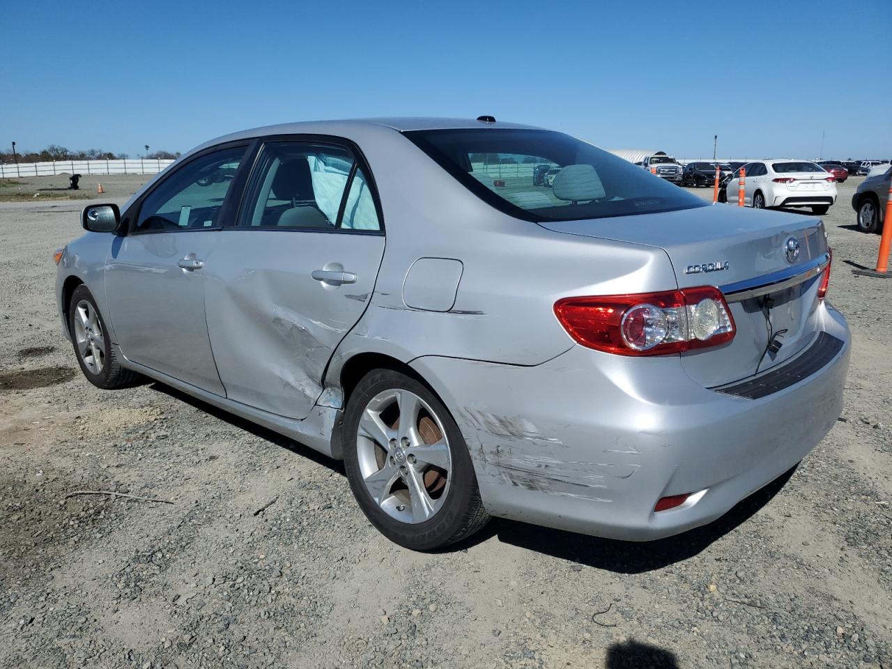 2013 Toyota Corolla Base Silver vin: 2T1BU4EE0DC980382