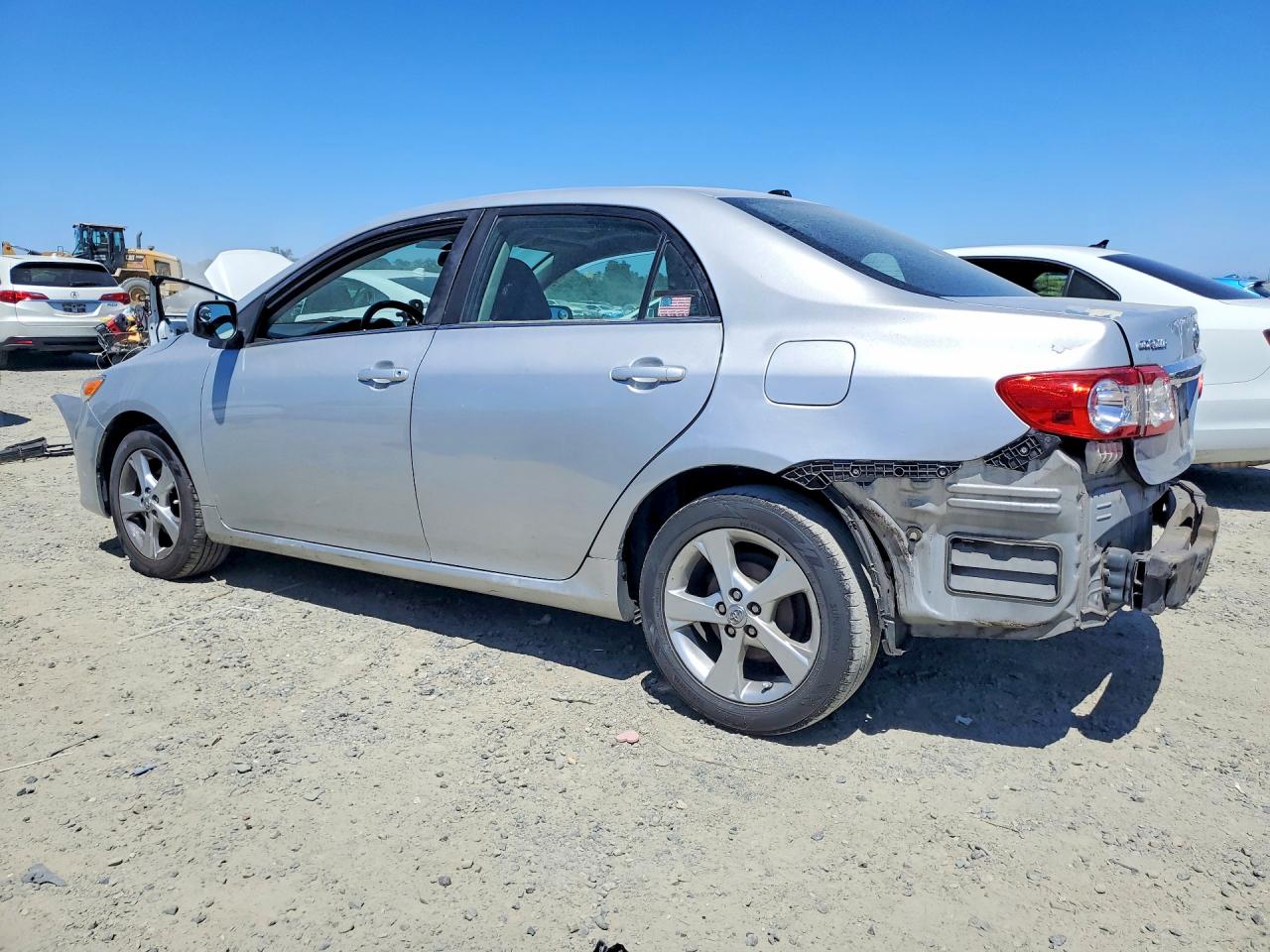 2013 Toyota Corolla Le Silver vin: 2T1BU4EE0DC980382