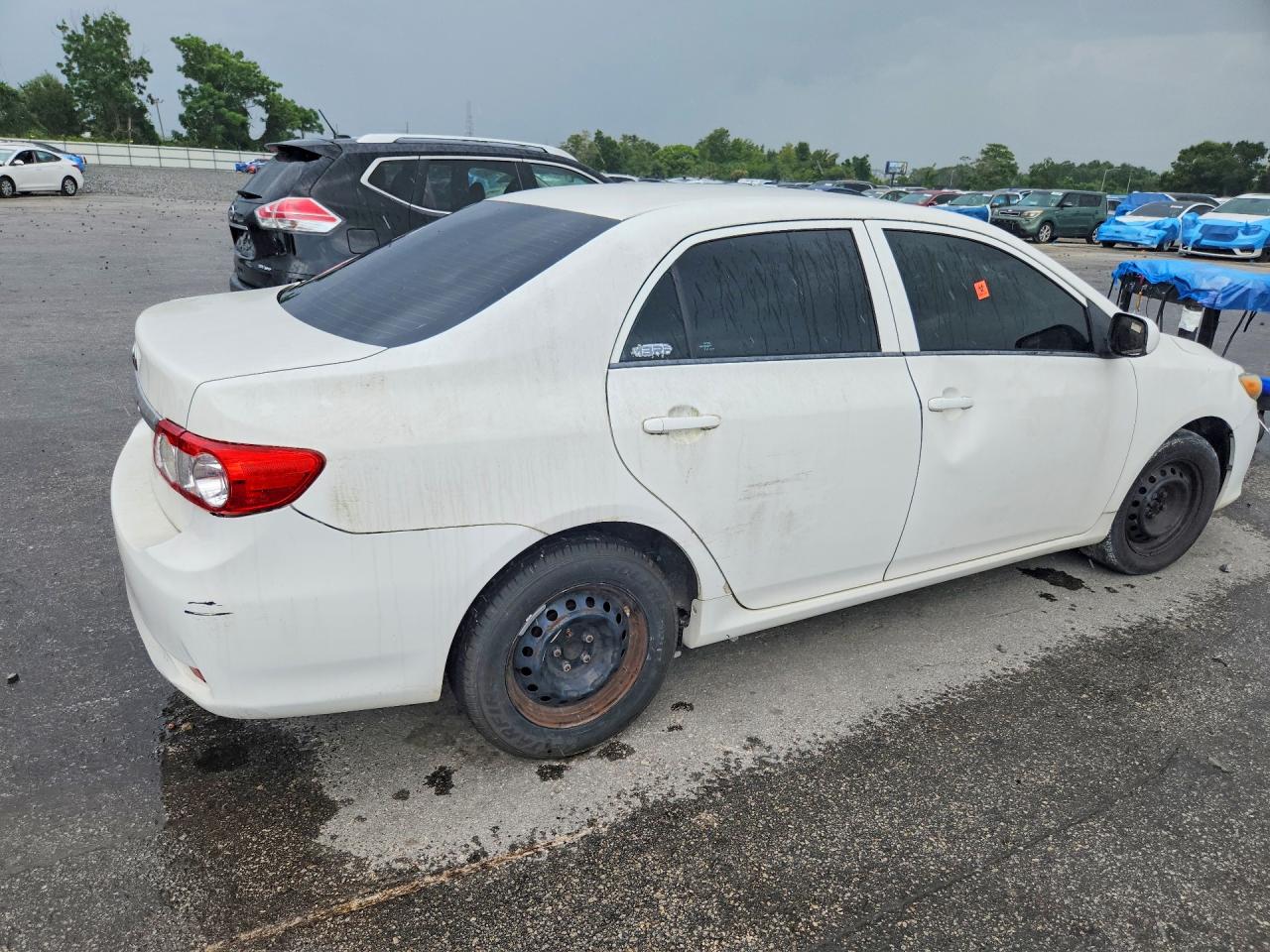 2013 Toyota Corolla L White vin: 2T1BU4EE0DC986053
