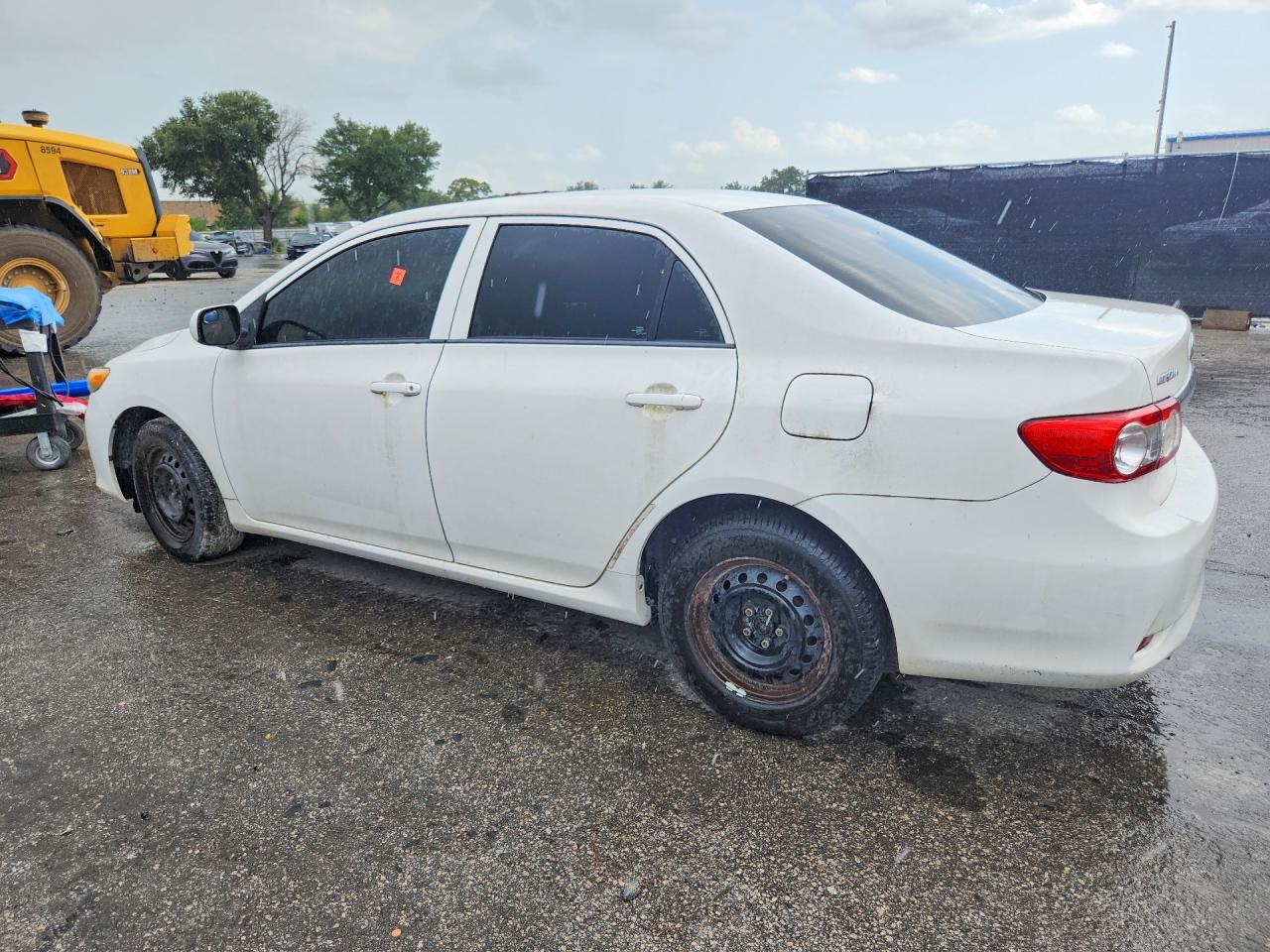 2013 Toyota Corolla L White vin: 2T1BU4EE0DC986053
