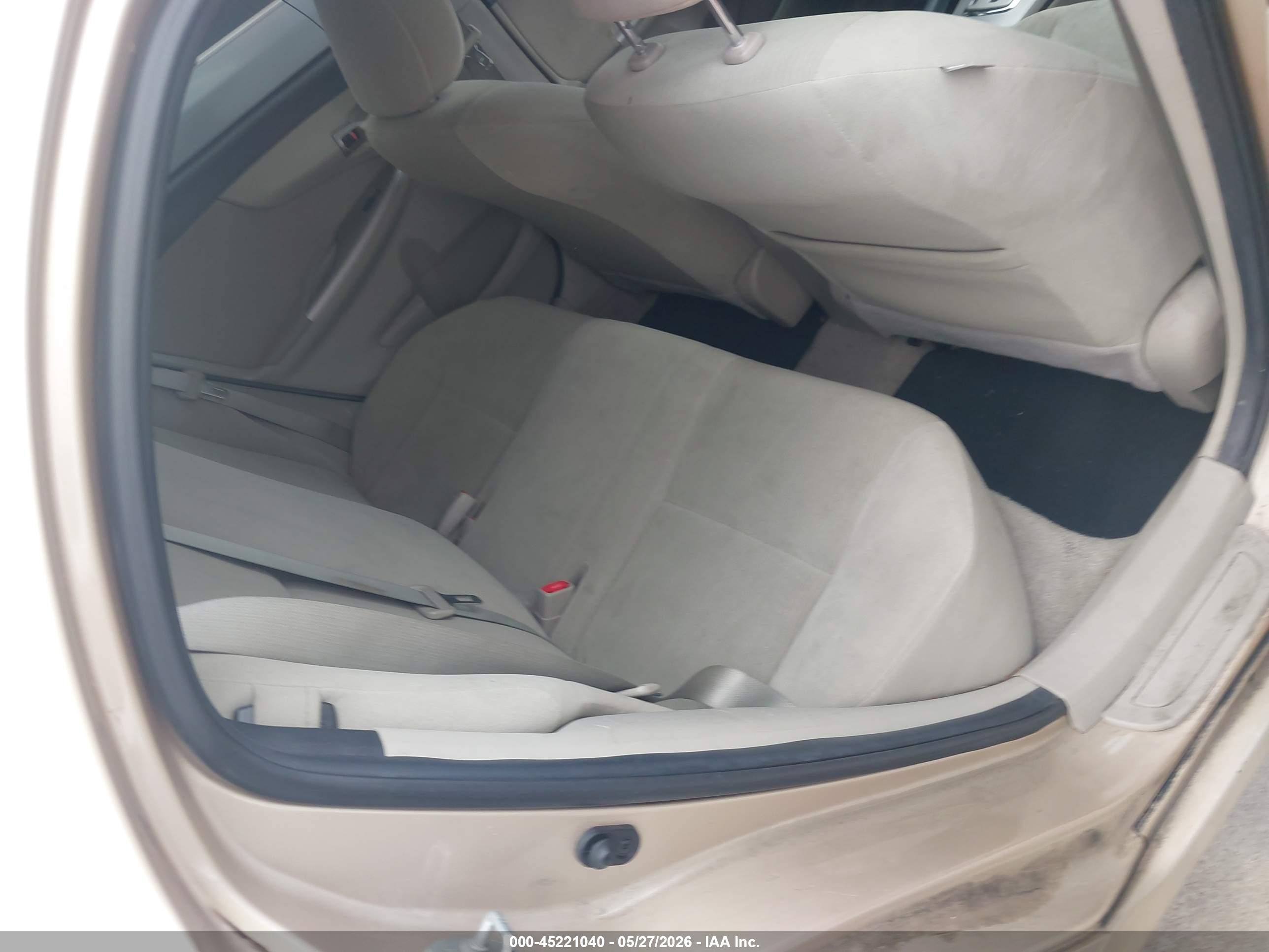 2013 Toyota Corolla Le Золотой vin: 2T1BU4EE0DC994041
