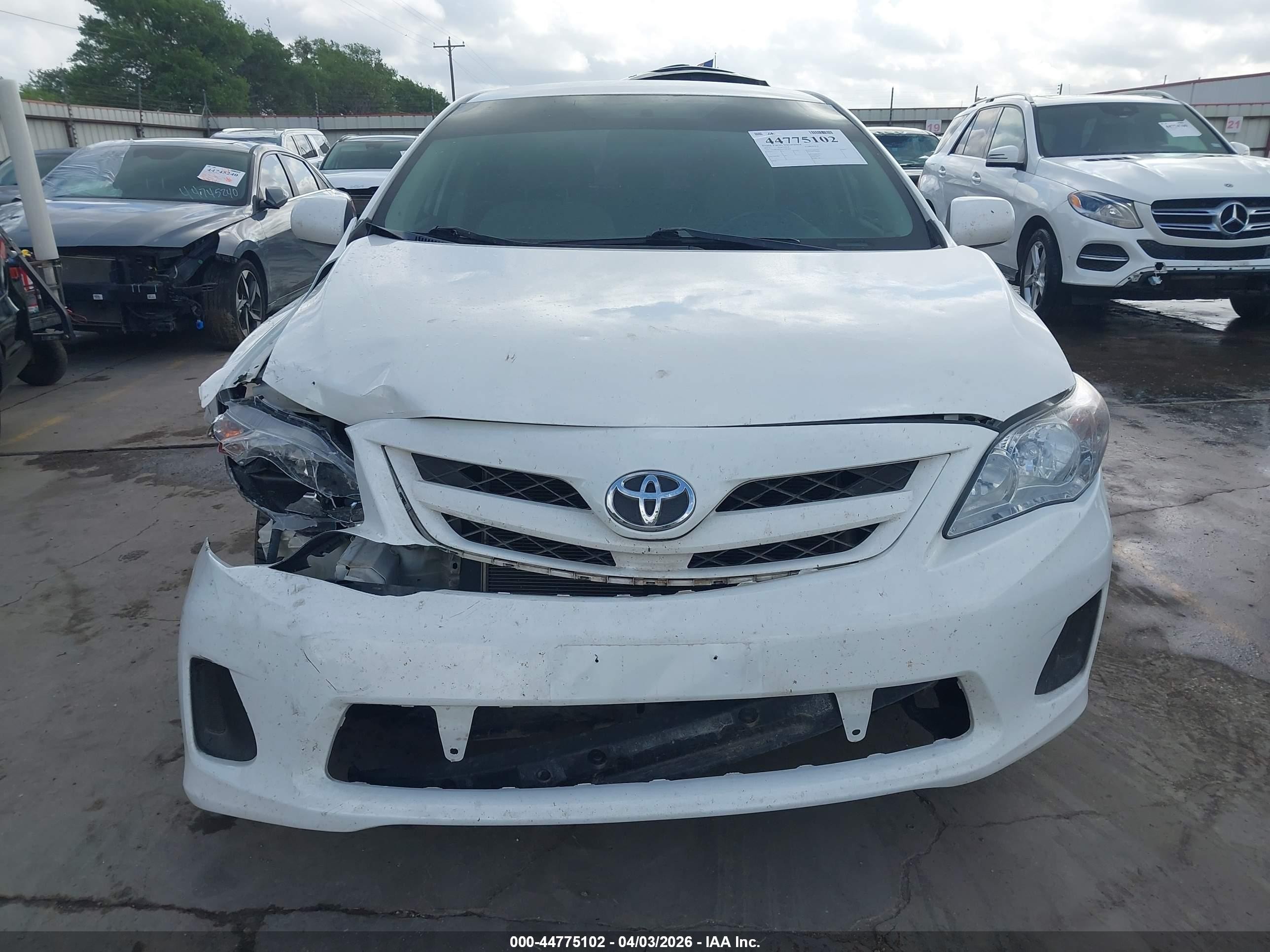 2013 Toyota Corolla L White vin: 2T1BU4EE0DC997828
