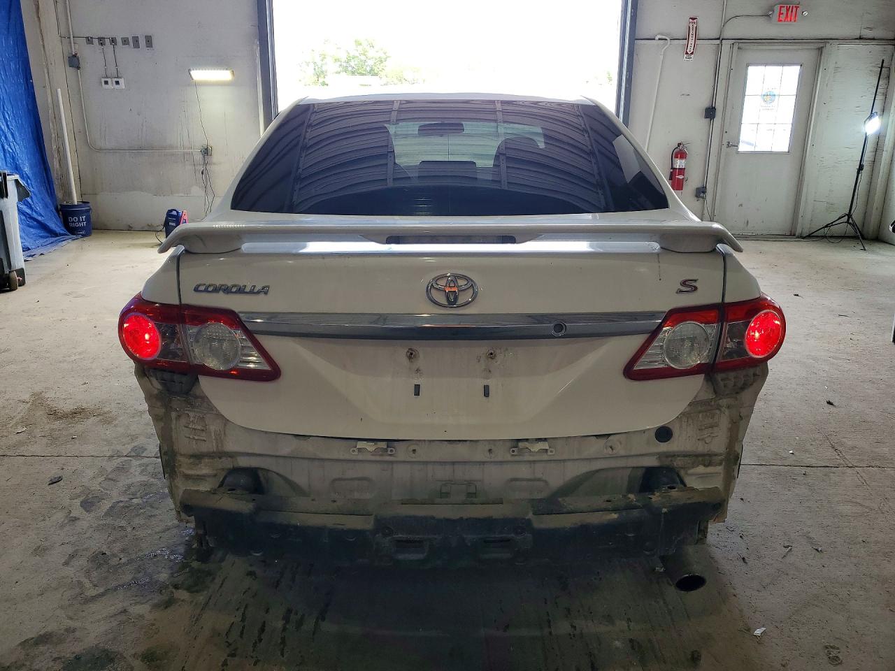 2013 Toyota Corolla S White vin: 2T1BU4EE0DC998221