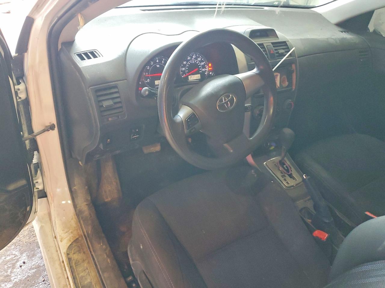 2013 Toyota Corolla S White vin: 2T1BU4EE0DC998221