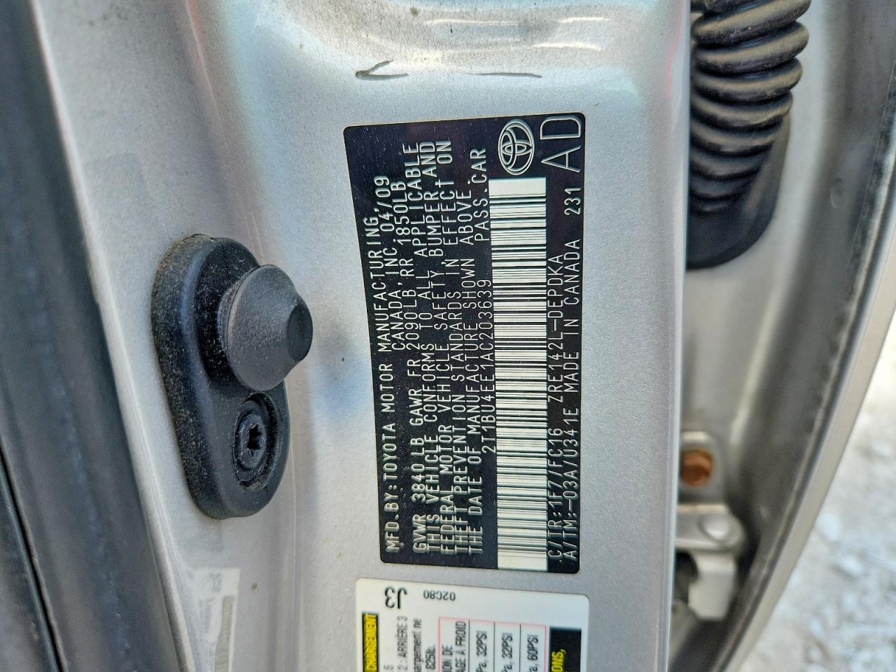 2010 Toyota Corolla Le Silver vin: 2T1BU4EE1AC203639
