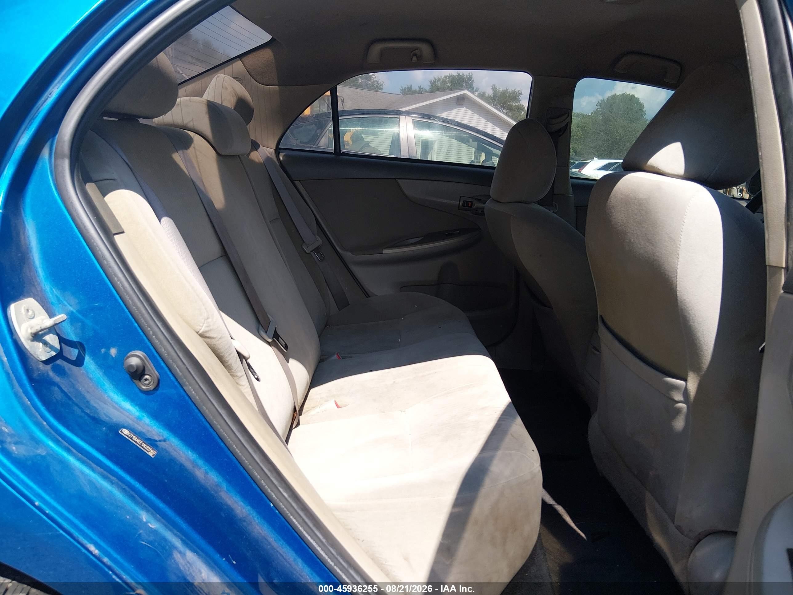 2010 Toyota Corolla Le Blue vin: 2T1BU4EE1AC227407