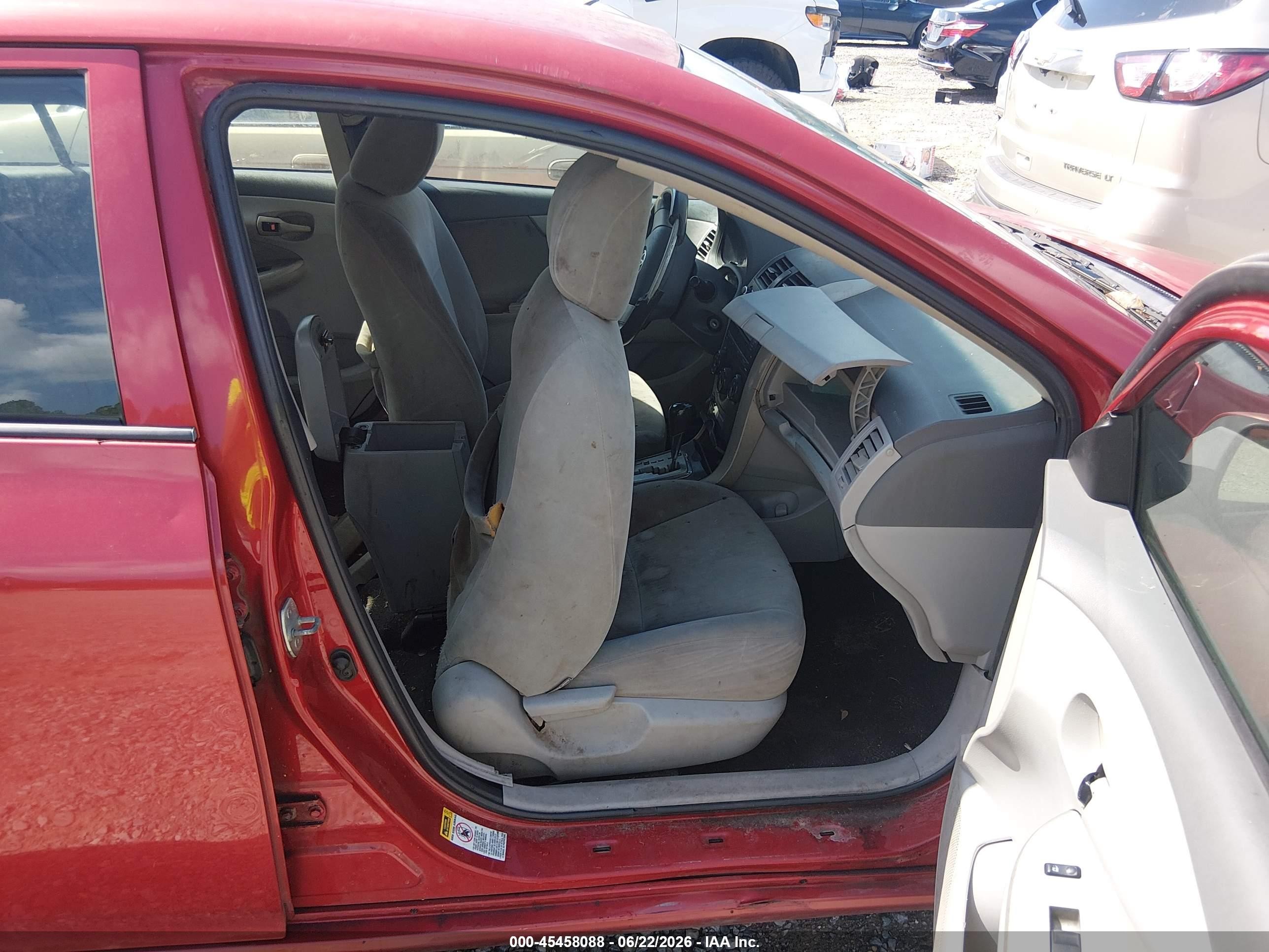 2010 Toyota Corolla Le Red vin: 2T1BU4EE1AC251612