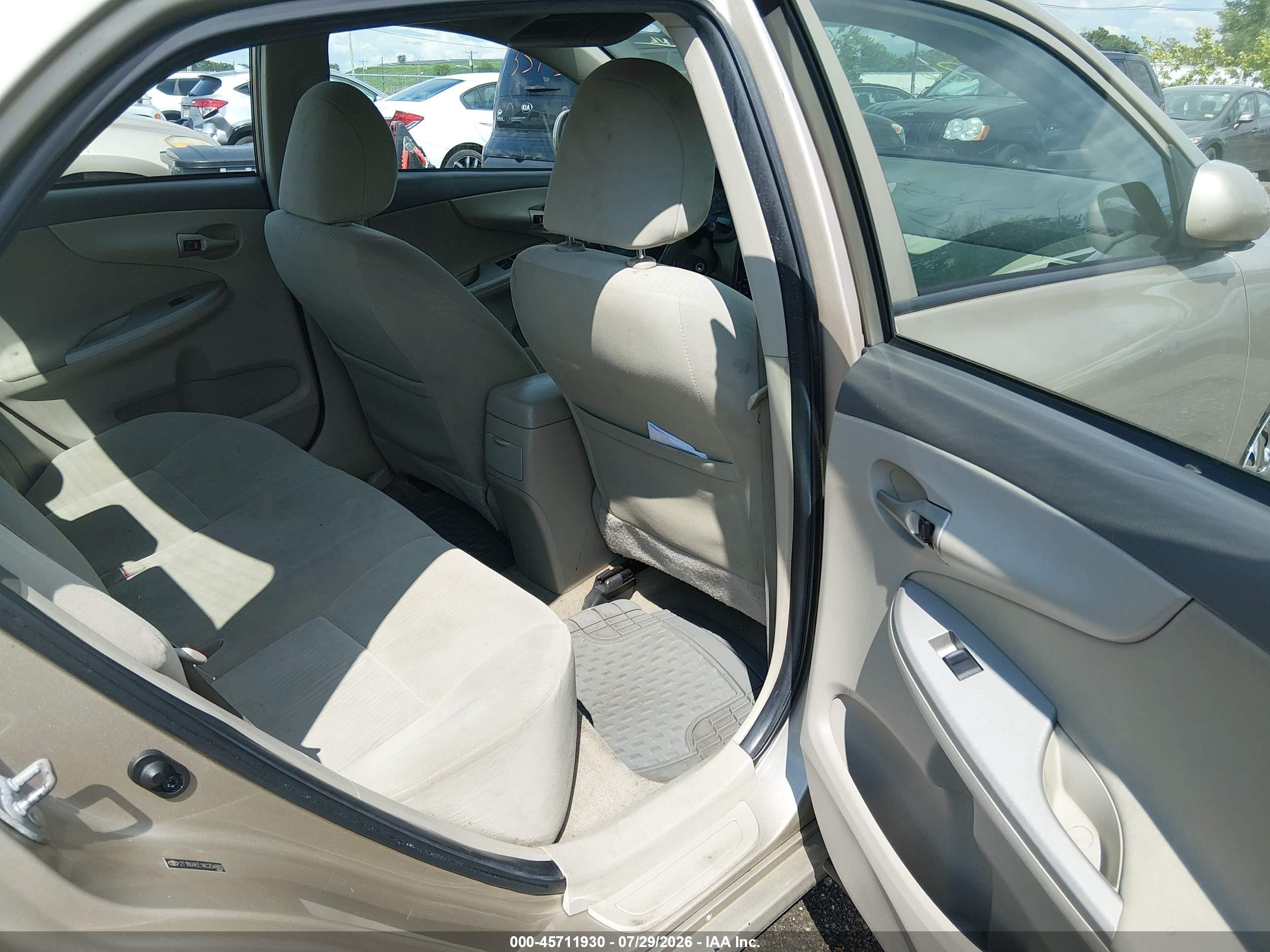 2010 Toyota Corolla Le Бежевый vin: 2T1BU4EE1AC254882