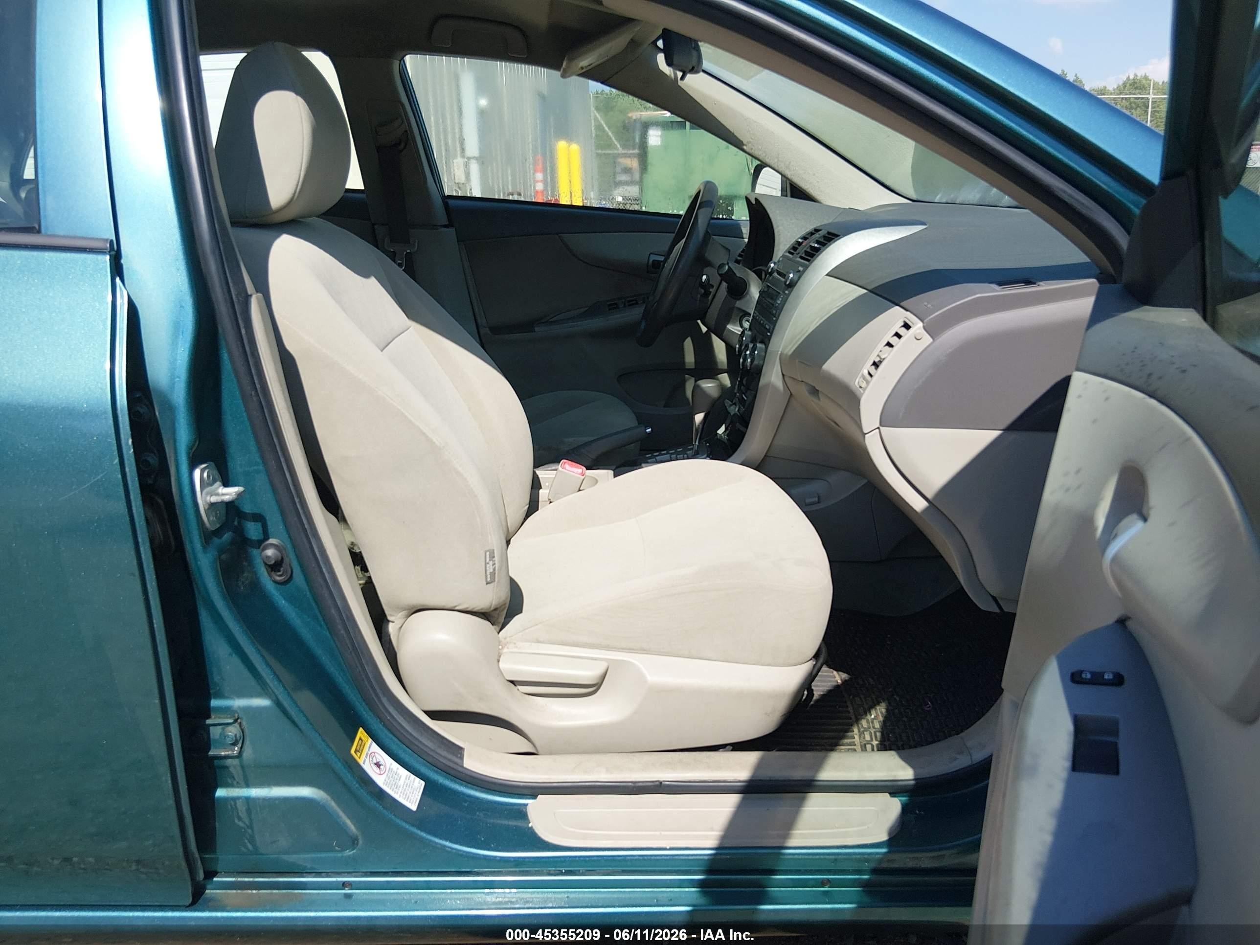 2010 Toyota Corolla Le Turquoise vin: 2T1BU4EE1AC257538