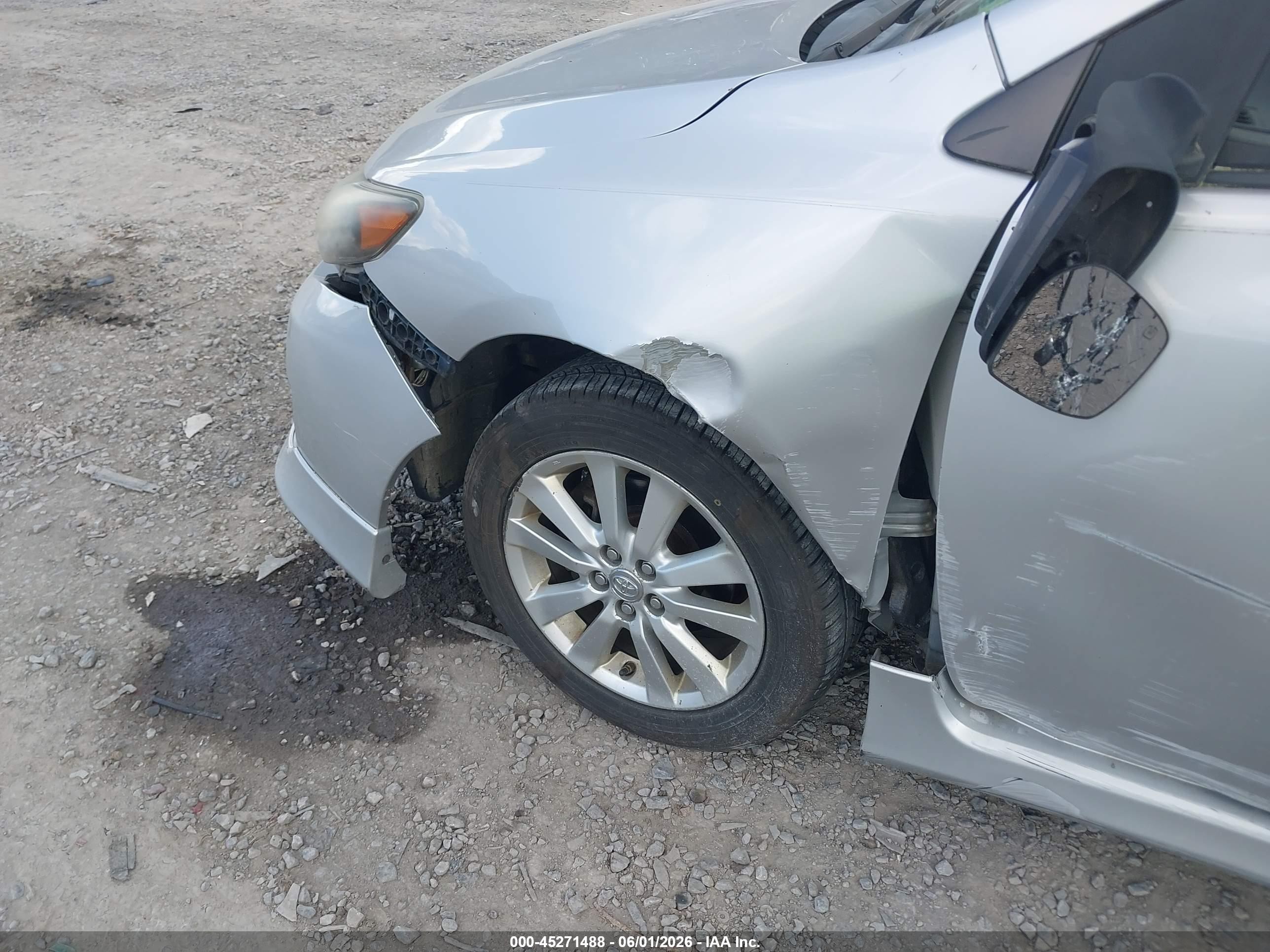 2010 Toyota Corolla S Silver vin: 2T1BU4EE1AC269950
