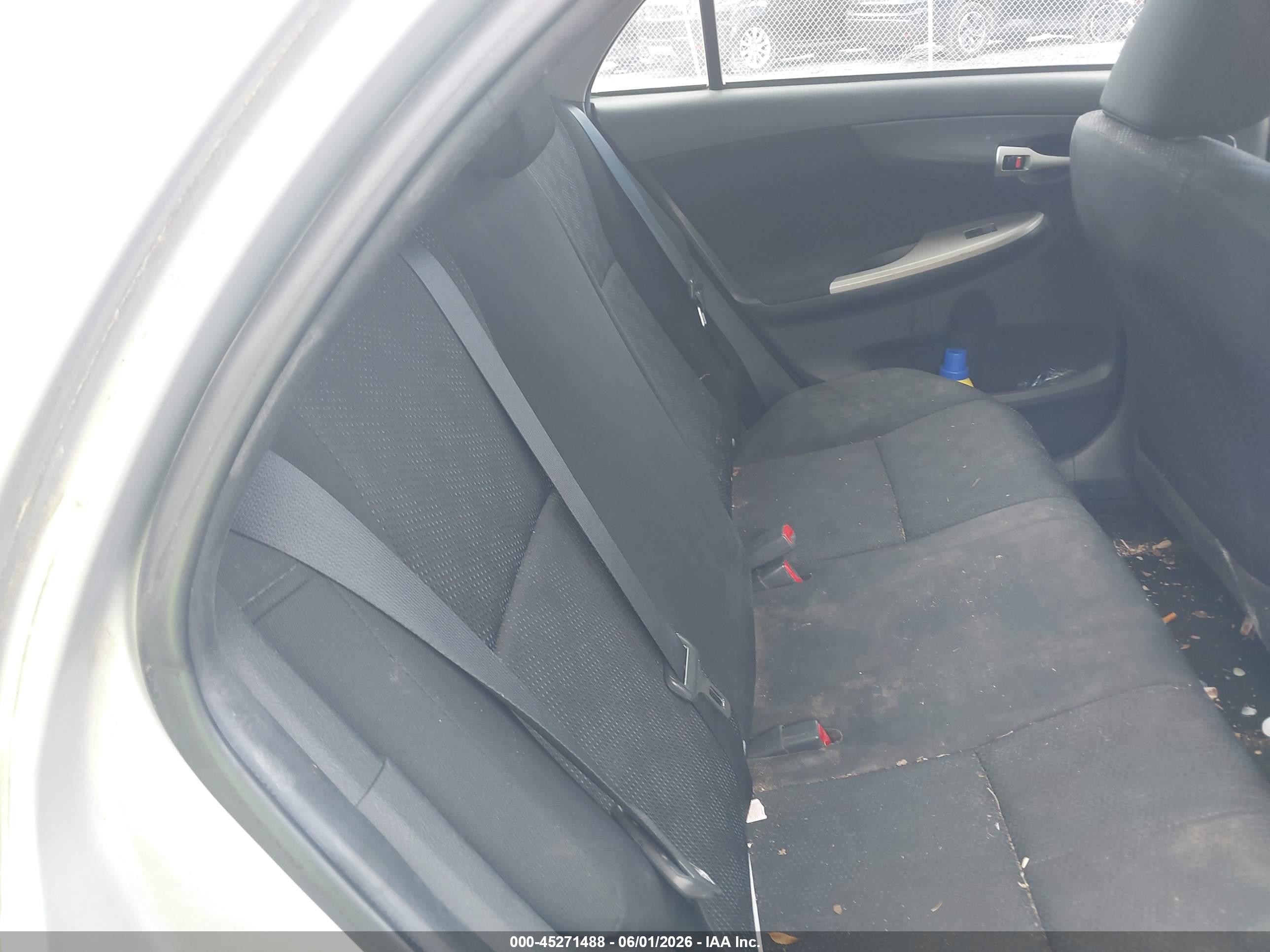2010 Toyota Corolla S Silver vin: 2T1BU4EE1AC269950