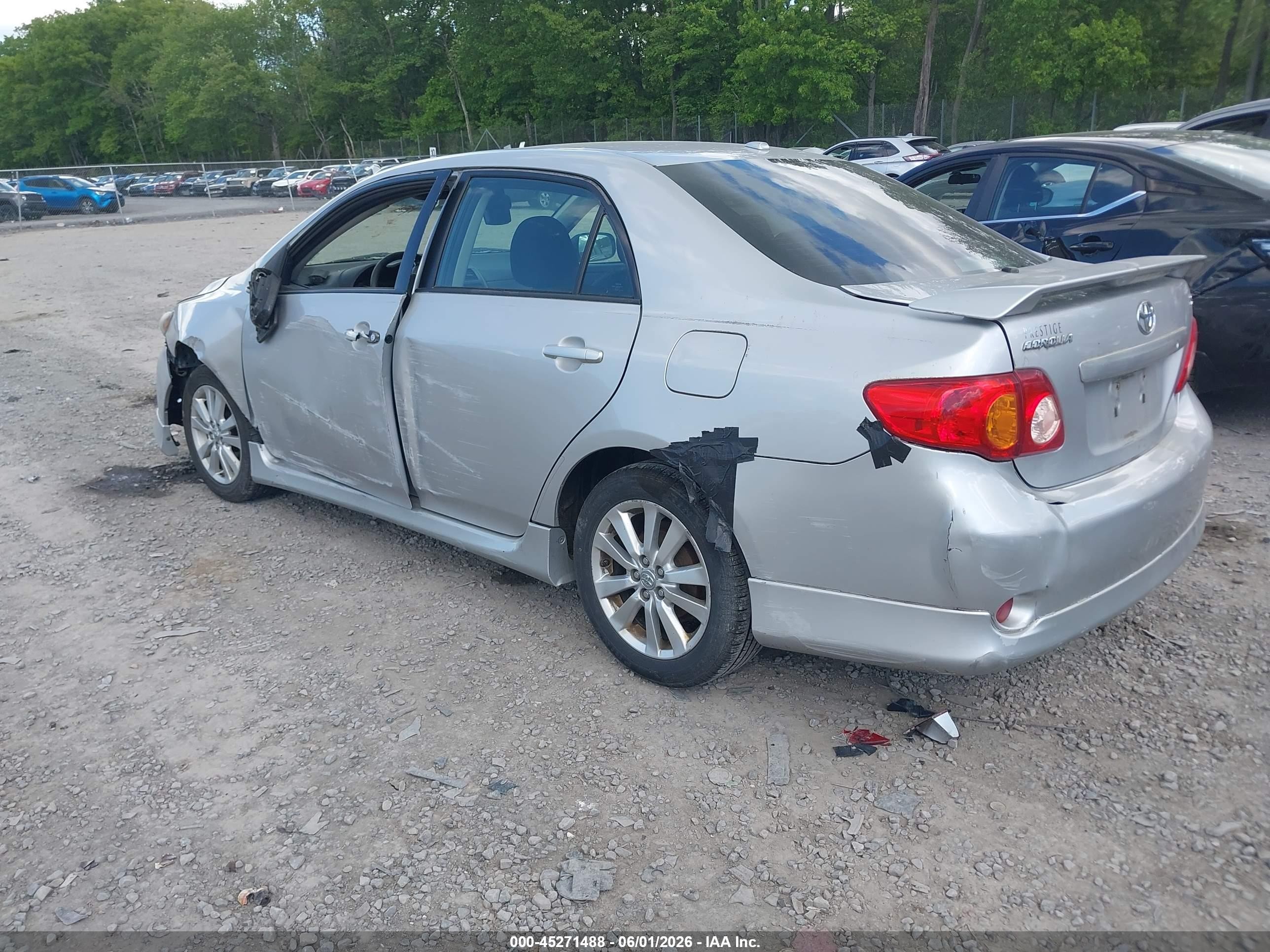 2010 Toyota Corolla S Silver vin: 2T1BU4EE1AC269950