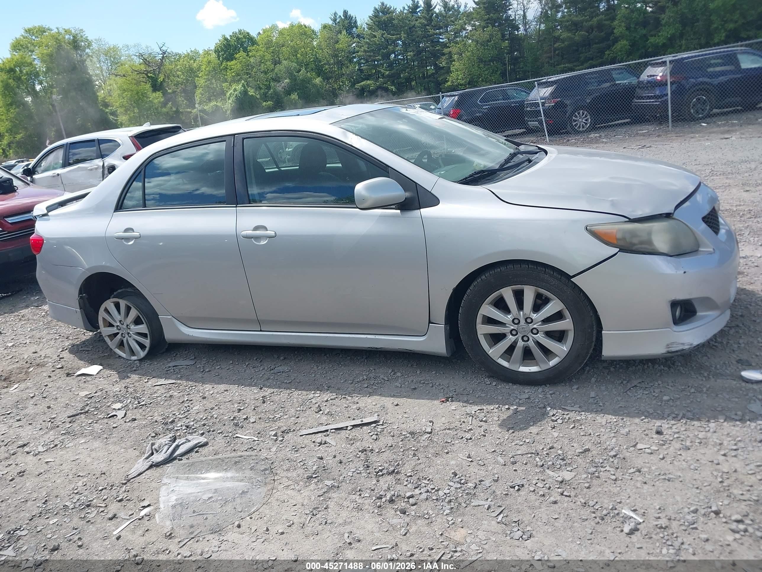 2010 Toyota Corolla S Silver vin: 2T1BU4EE1AC269950