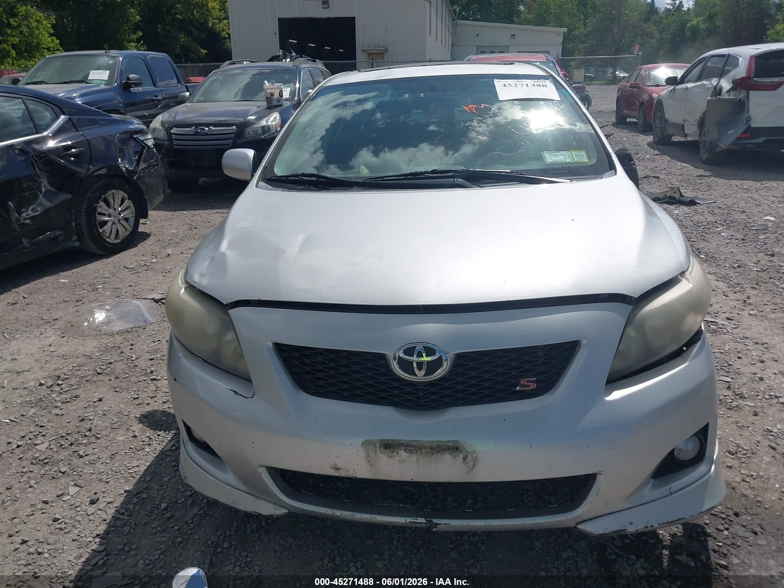 2010 Toyota Corolla S Silver vin: 2T1BU4EE1AC269950