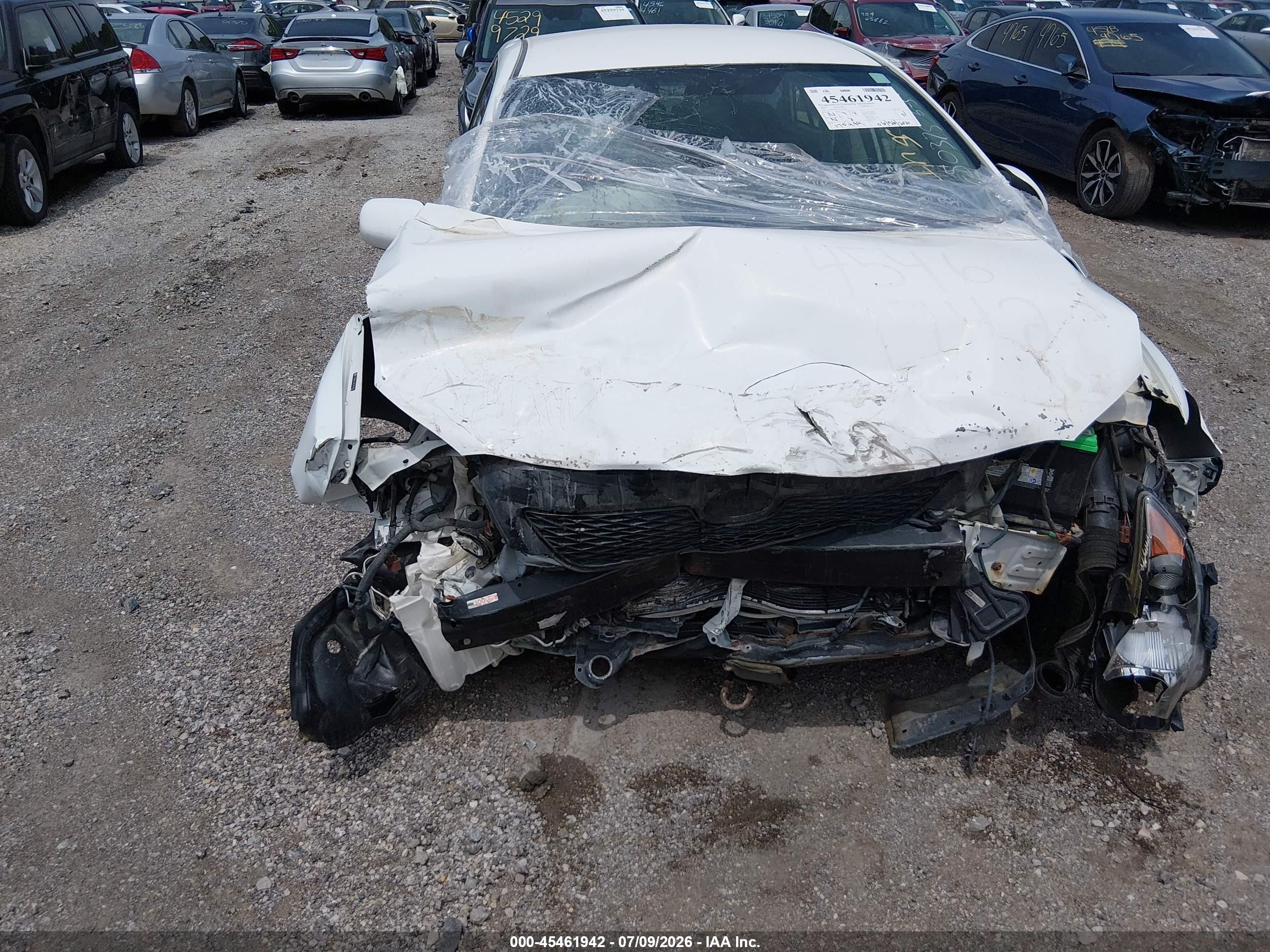 2010 Toyota Corolla S White vin: 2T1BU4EE1AC291169