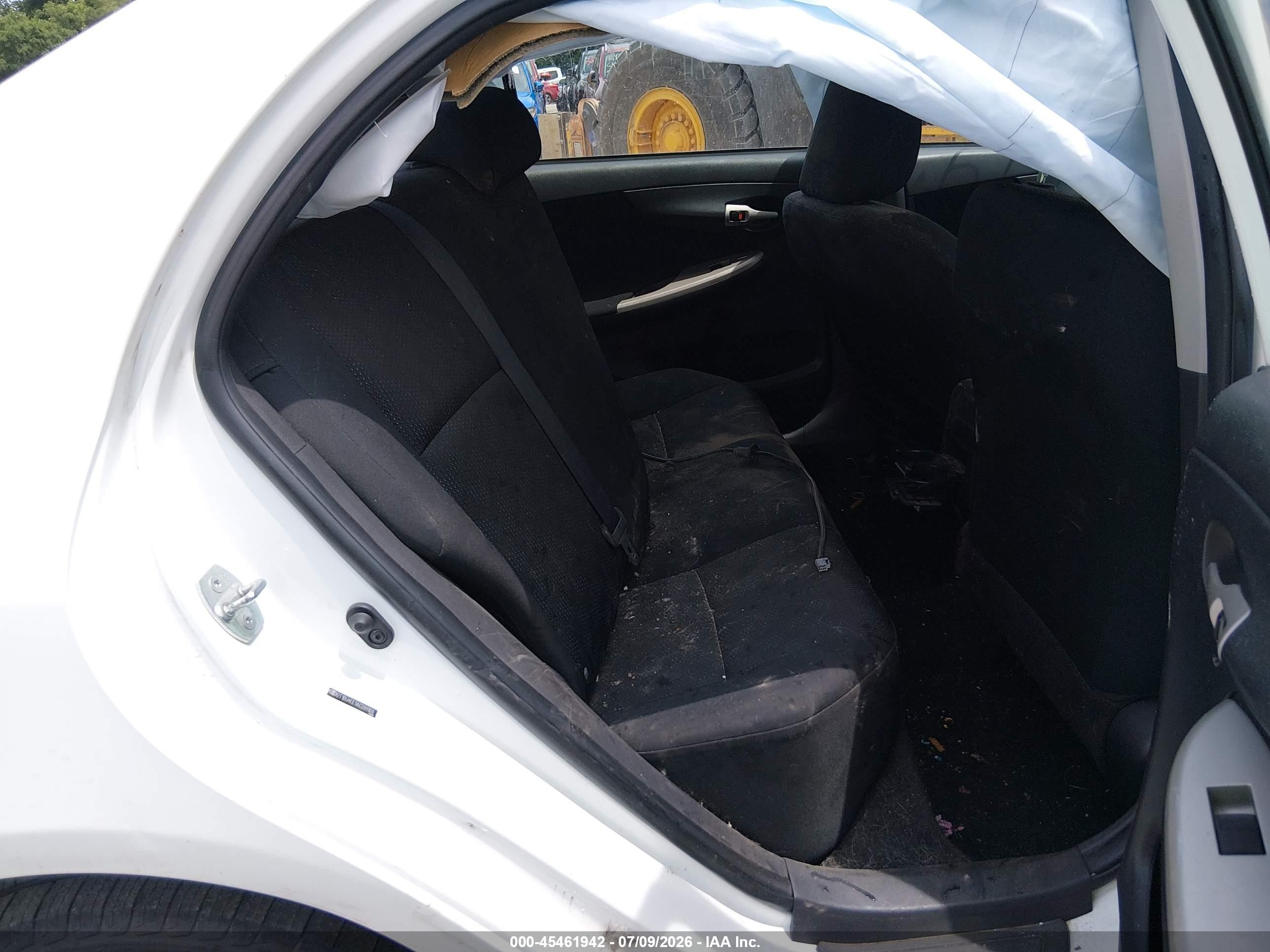 2010 Toyota Corolla S White vin: 2T1BU4EE1AC291169