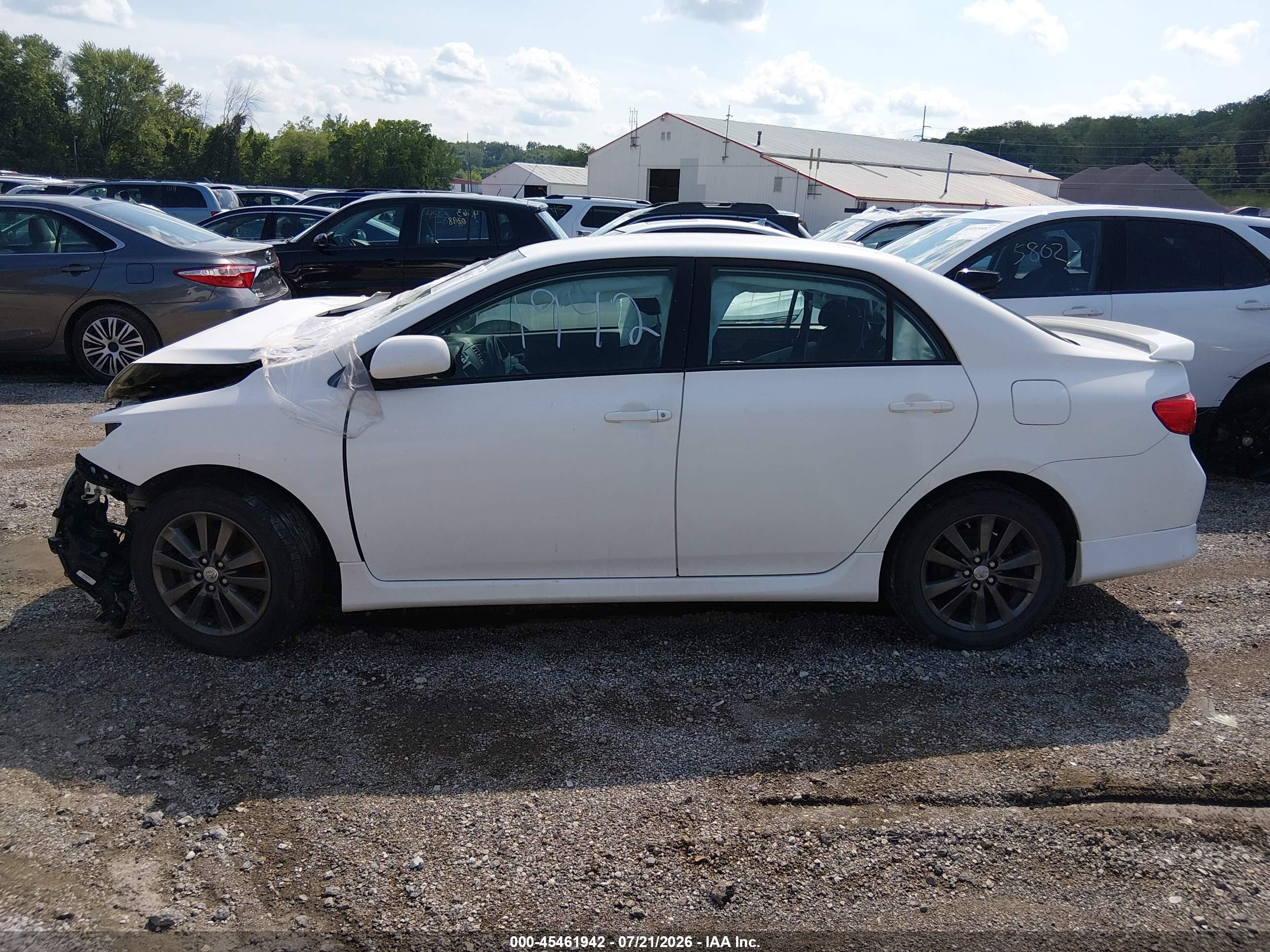 2010 Toyota Corolla S White vin: 2T1BU4EE1AC291169
