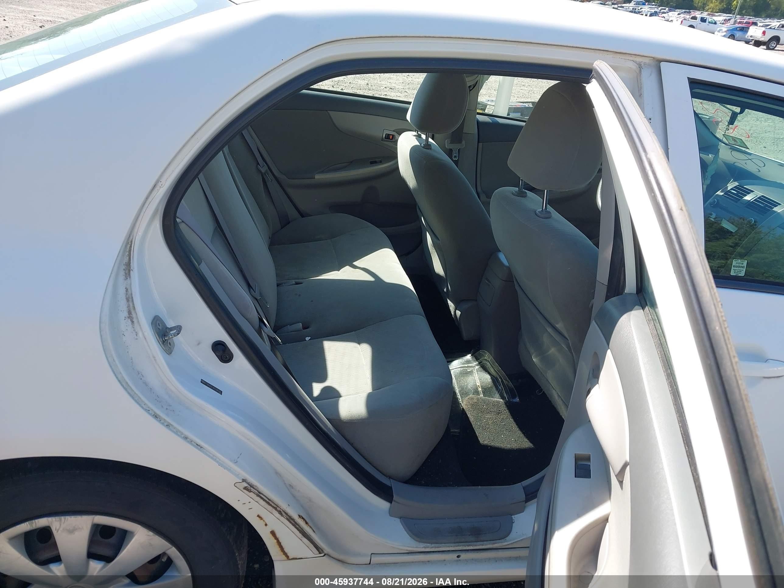 2010 Toyota Corolla Le White vin: 2T1BU4EE1AC296310