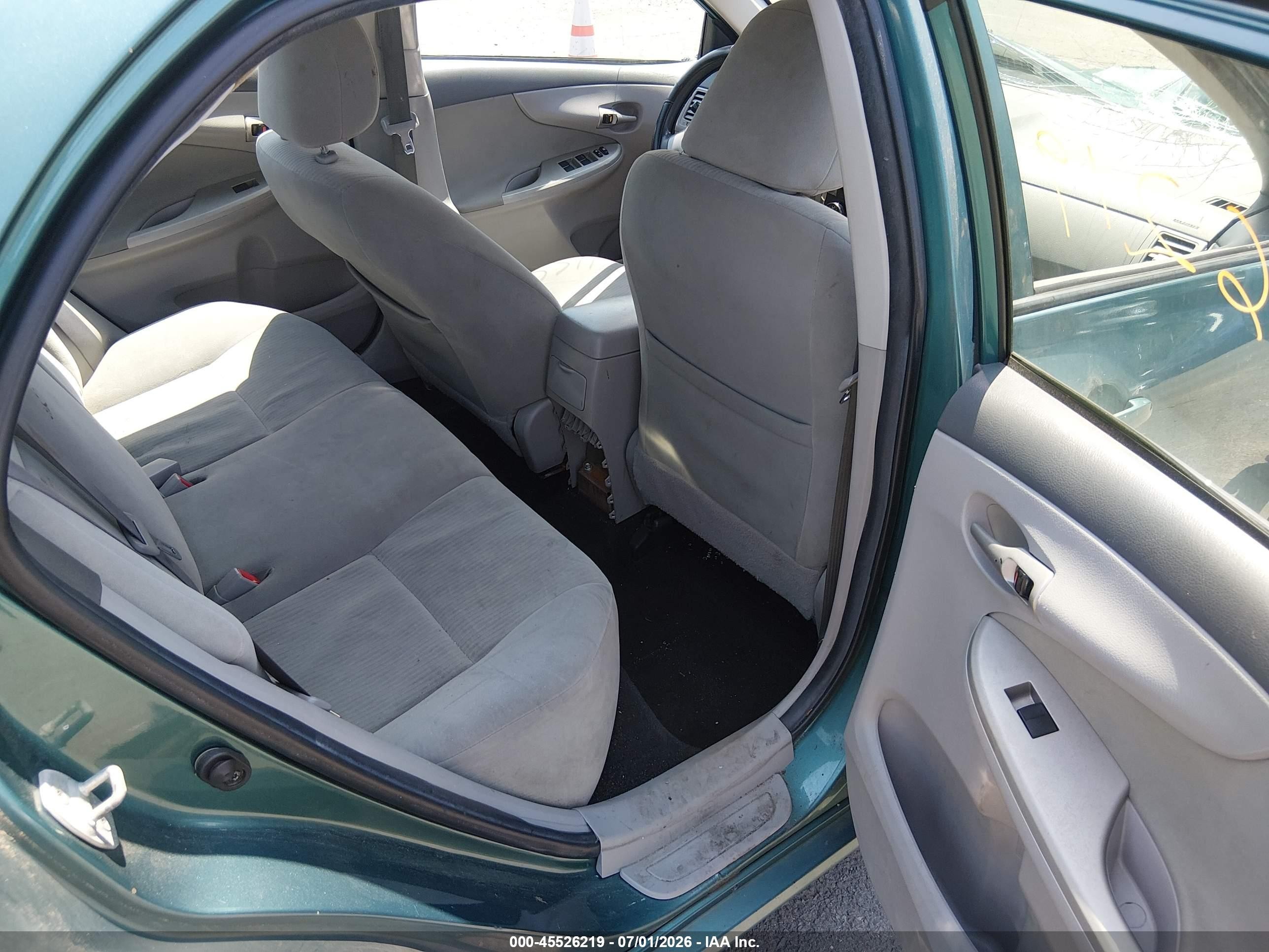 2010 Toyota Corolla Le Green vin: 2T1BU4EE1AC327605