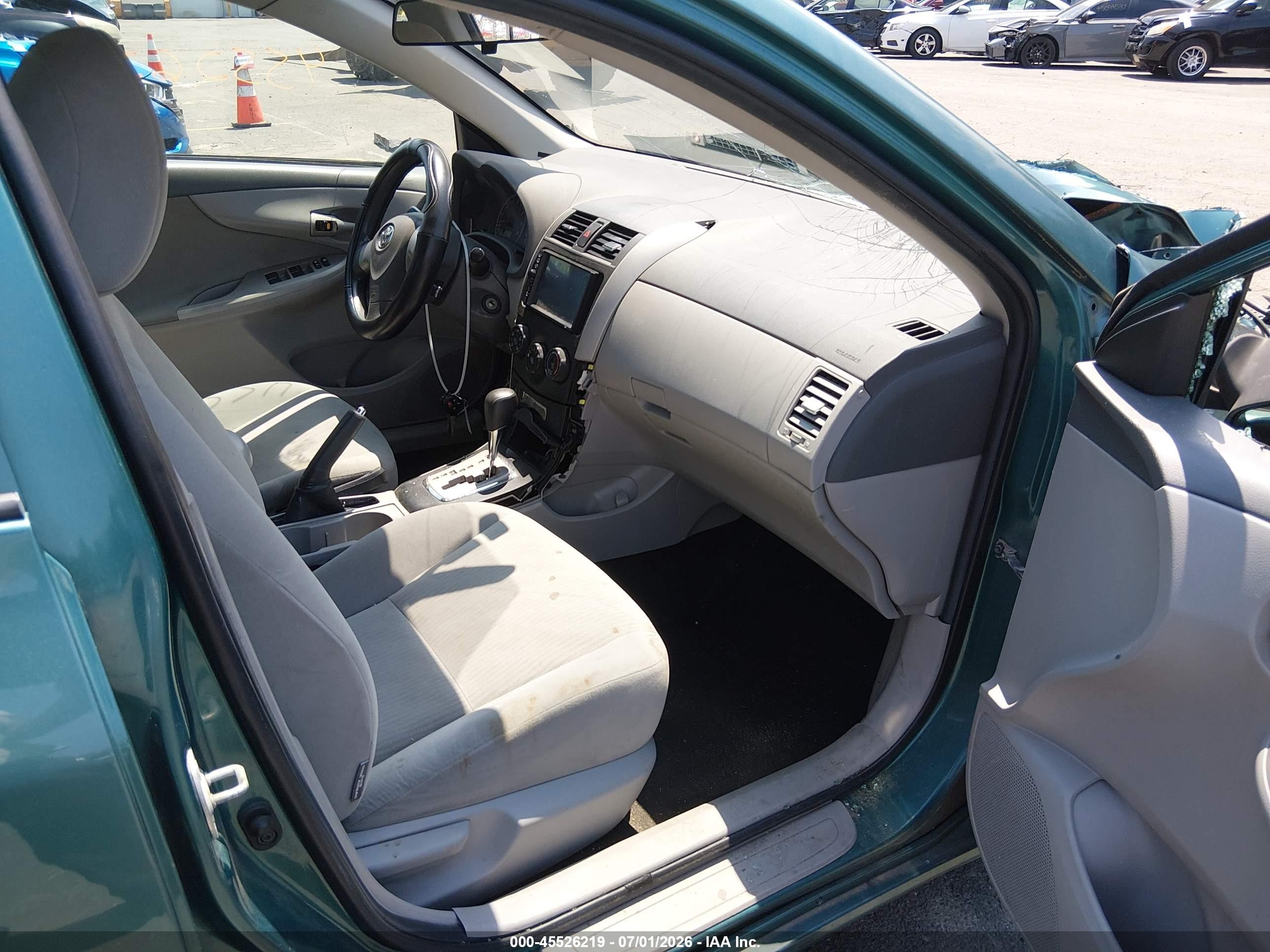 2010 Toyota Corolla Le Green vin: 2T1BU4EE1AC327605