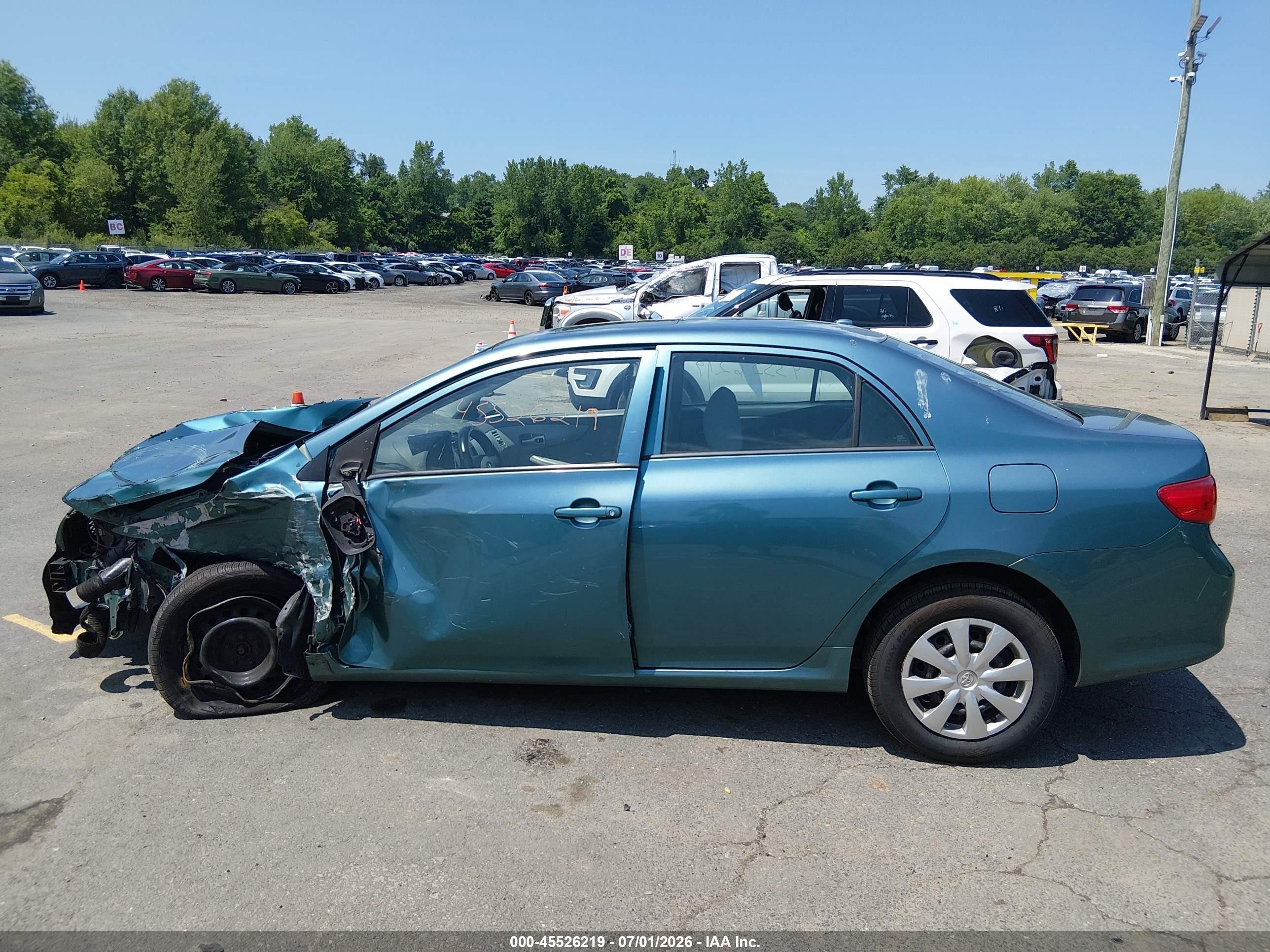 2010 Toyota Corolla Le Green vin: 2T1BU4EE1AC327605