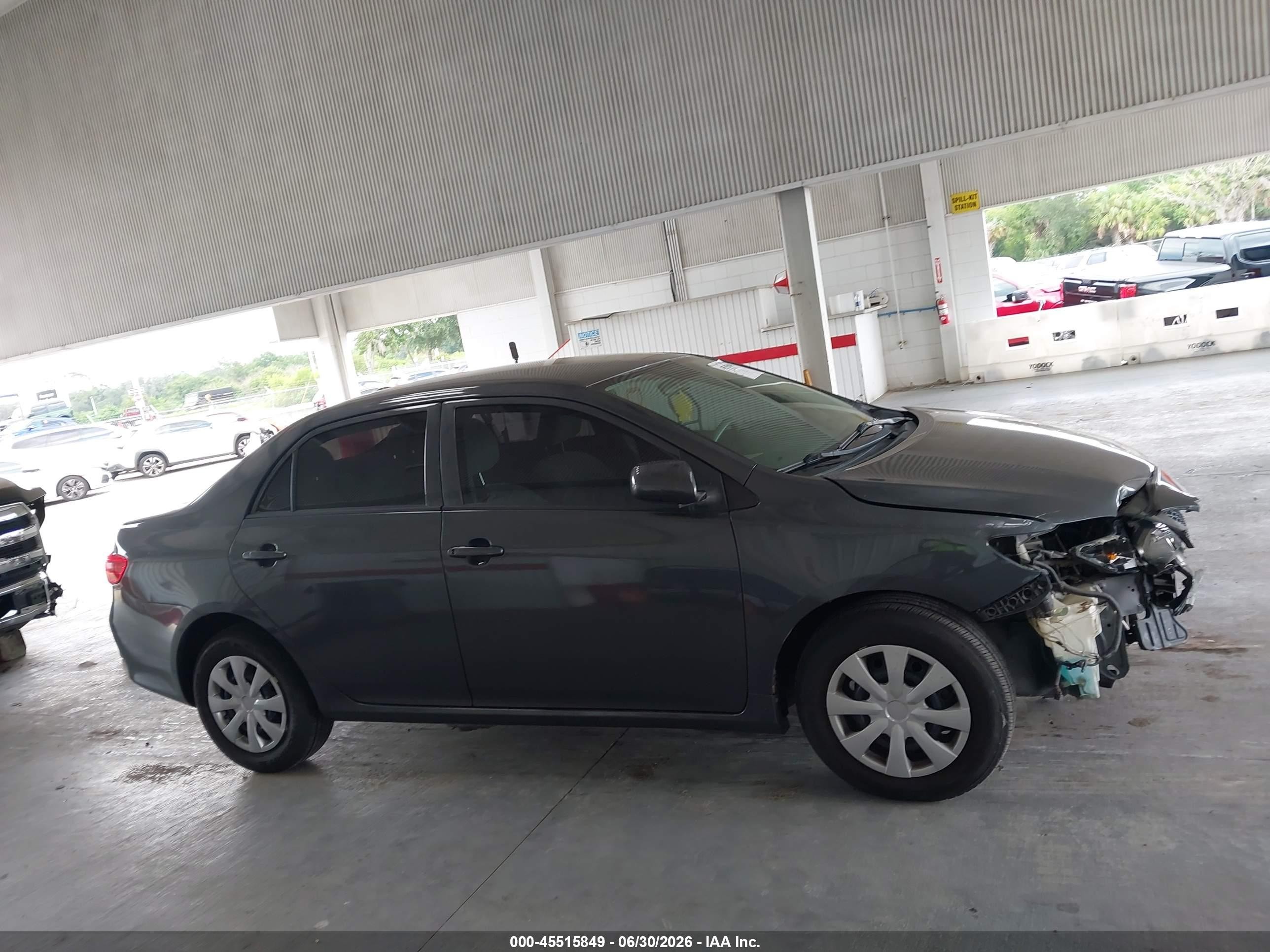 2010 Toyota Corolla Le Gray vin: 2T1BU4EE1AC357722