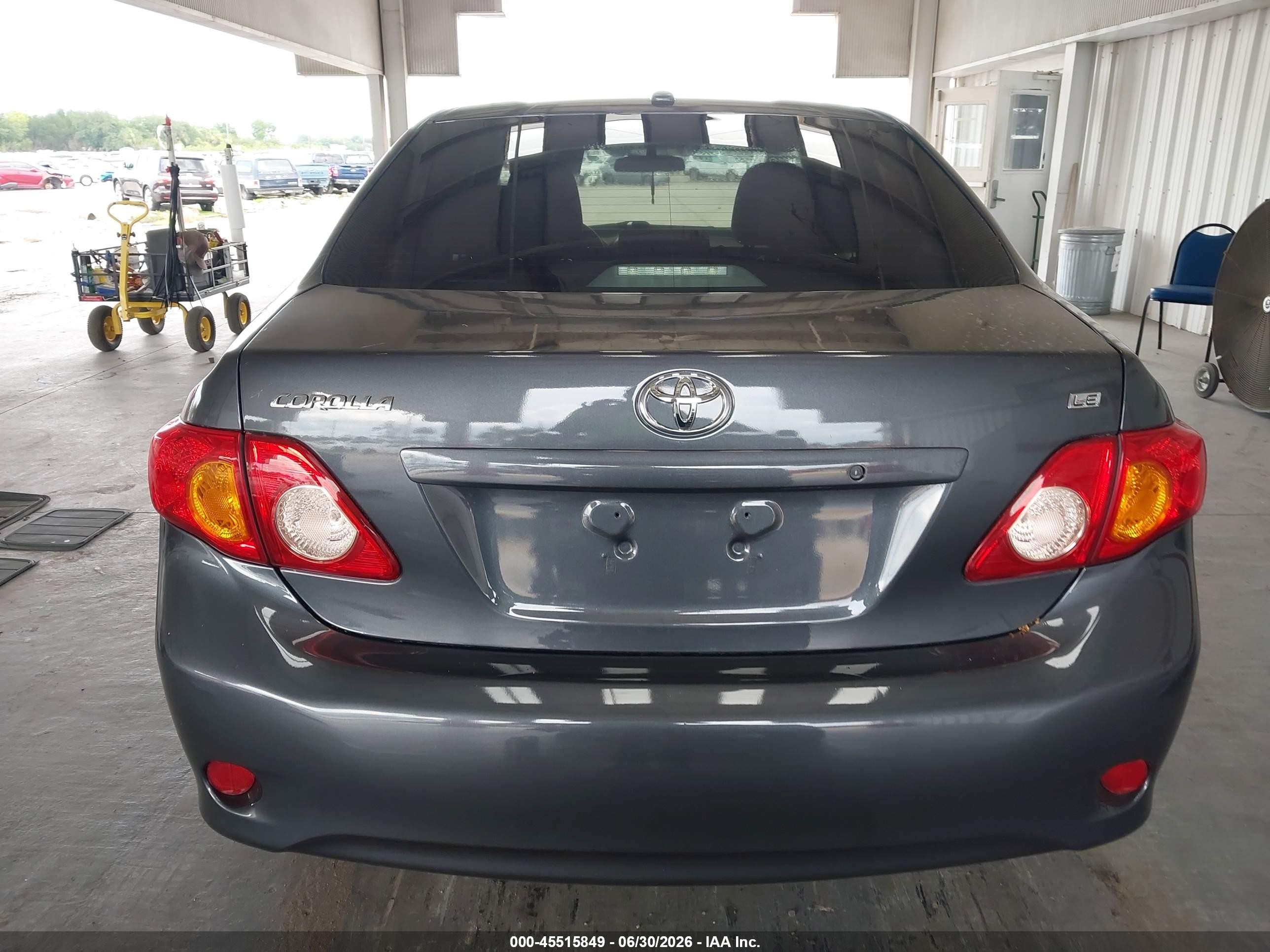 2010 Toyota Corolla Le Gray vin: 2T1BU4EE1AC357722