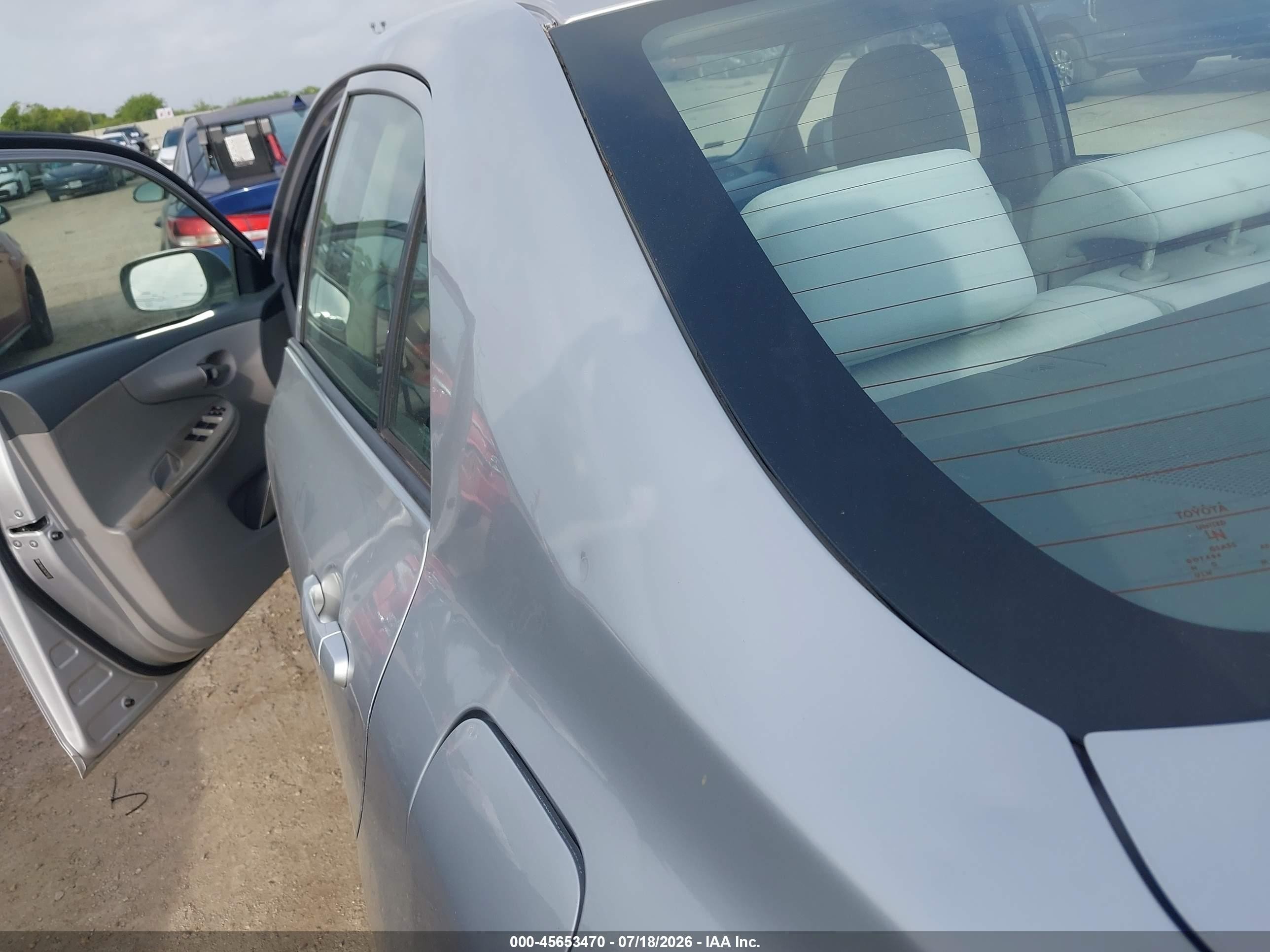 2010 Toyota Corolla Le Silver vin: 2T1BU4EE1AC362497
