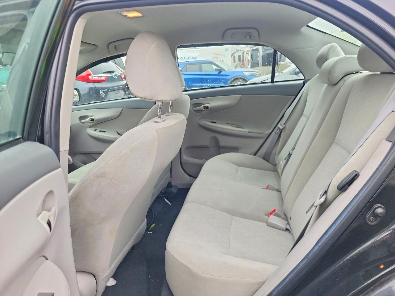 2010 Toyota Corolla Base Черный vin: 2T1BU4EE1AC369210