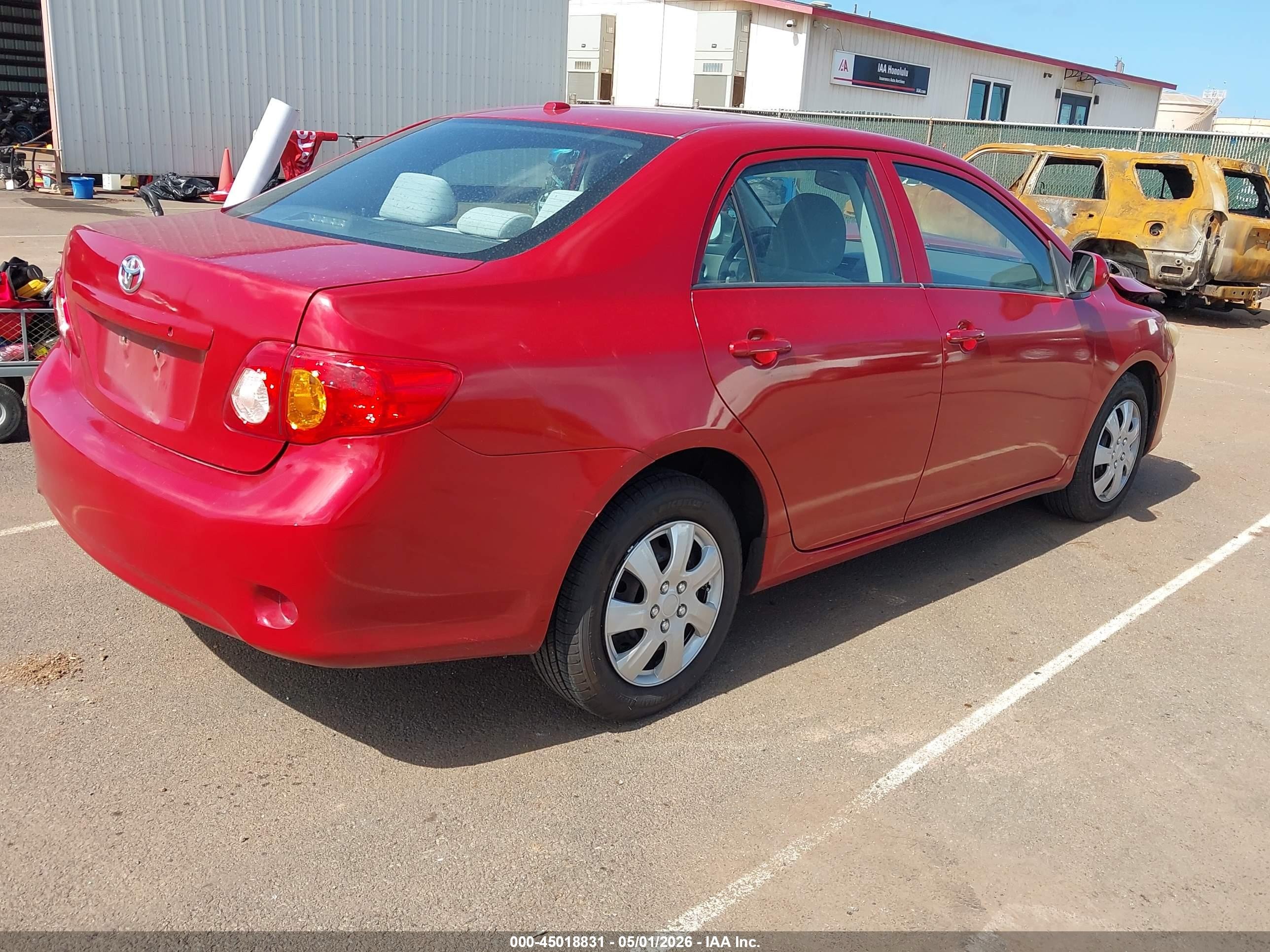 2010 Toyota Corolla Le Red vin: 2T1BU4EE1AC394821