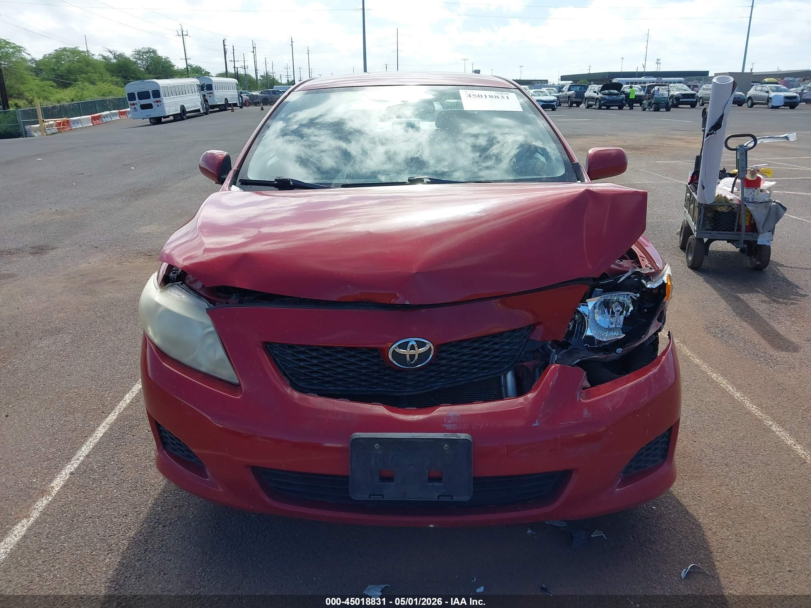 2010 Toyota Corolla Le Red vin: 2T1BU4EE1AC394821