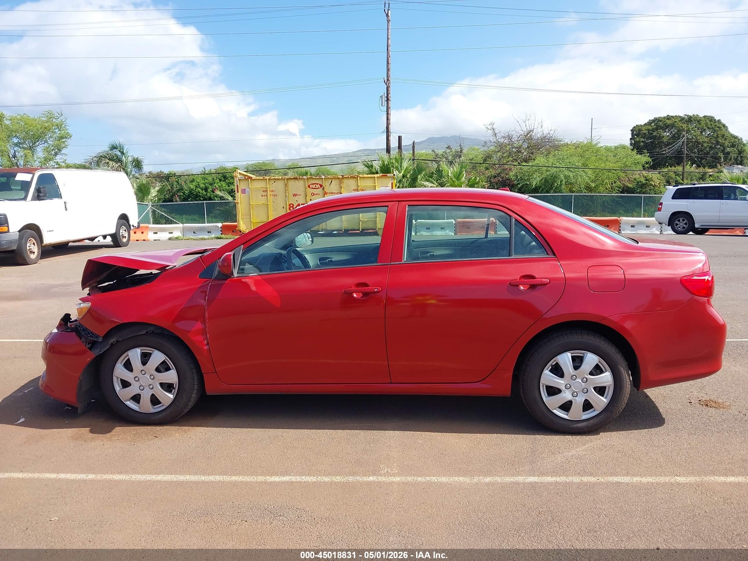 2010 Toyota Corolla Le Red vin: 2T1BU4EE1AC394821