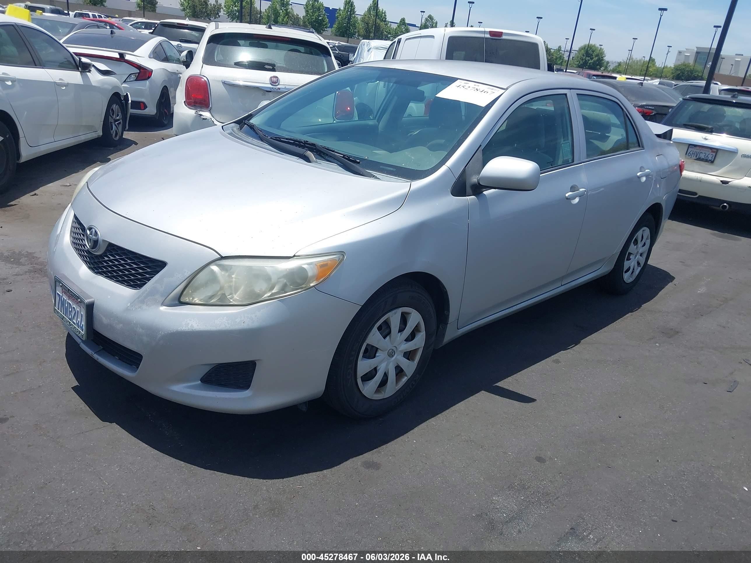 2010 Toyota Corolla Le Серебряный vin: 2T1BU4EE1AC398853