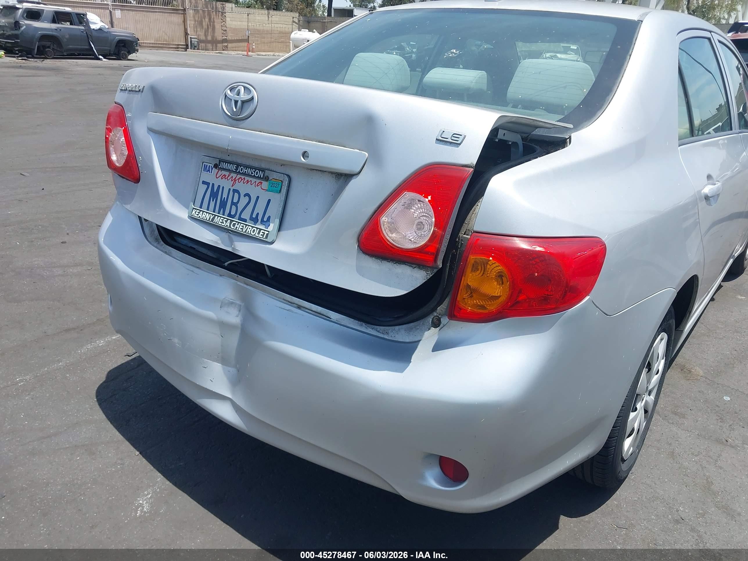 2010 Toyota Corolla Le Серебряный vin: 2T1BU4EE1AC398853