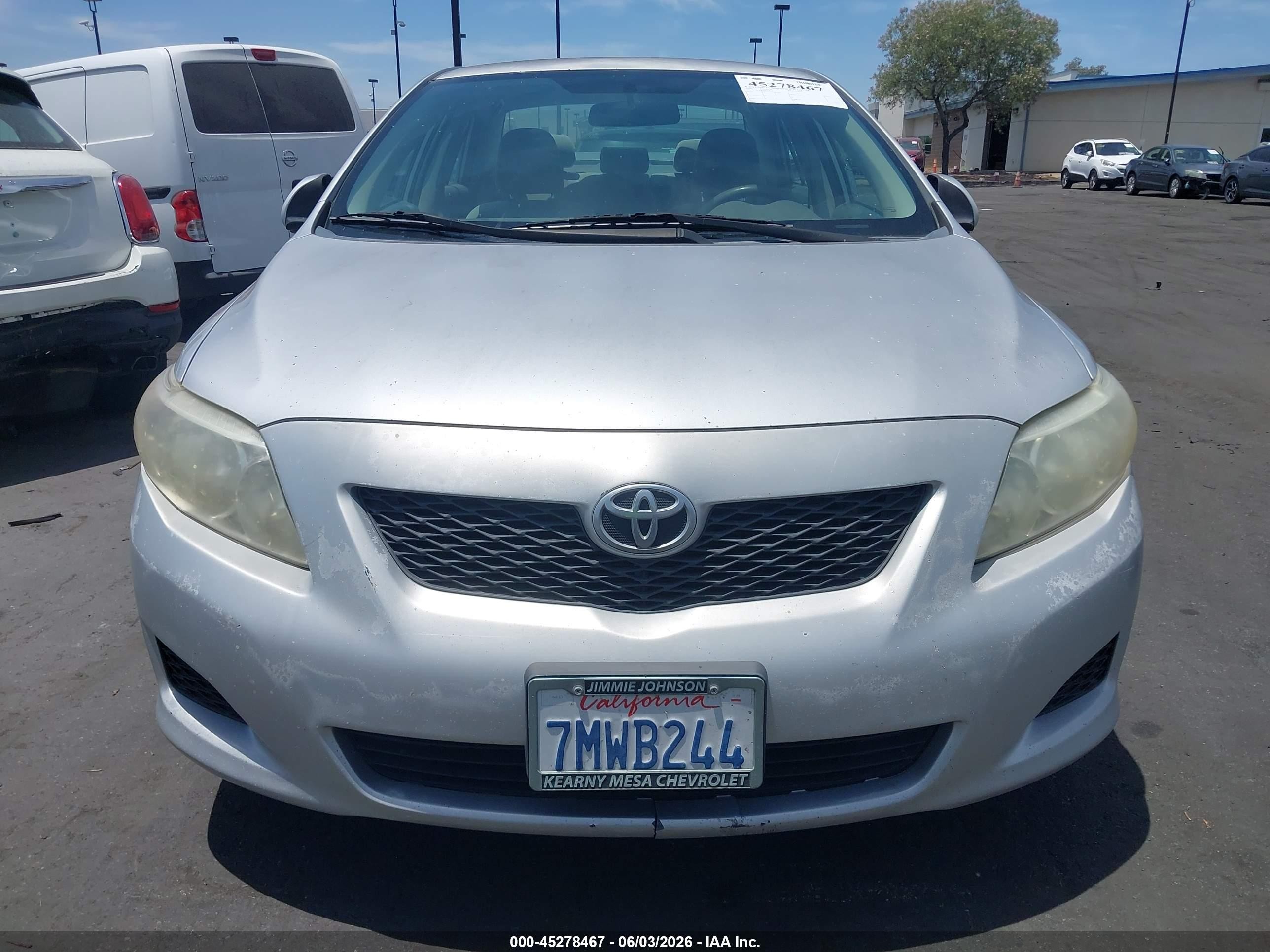 2010 Toyota Corolla Le Серебряный vin: 2T1BU4EE1AC398853
