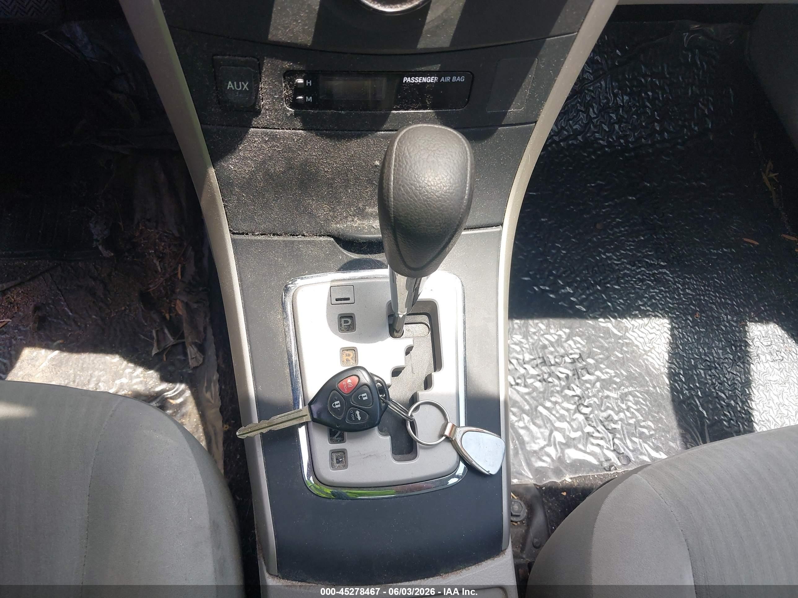 2010 Toyota Corolla Le Серебряный vin: 2T1BU4EE1AC398853