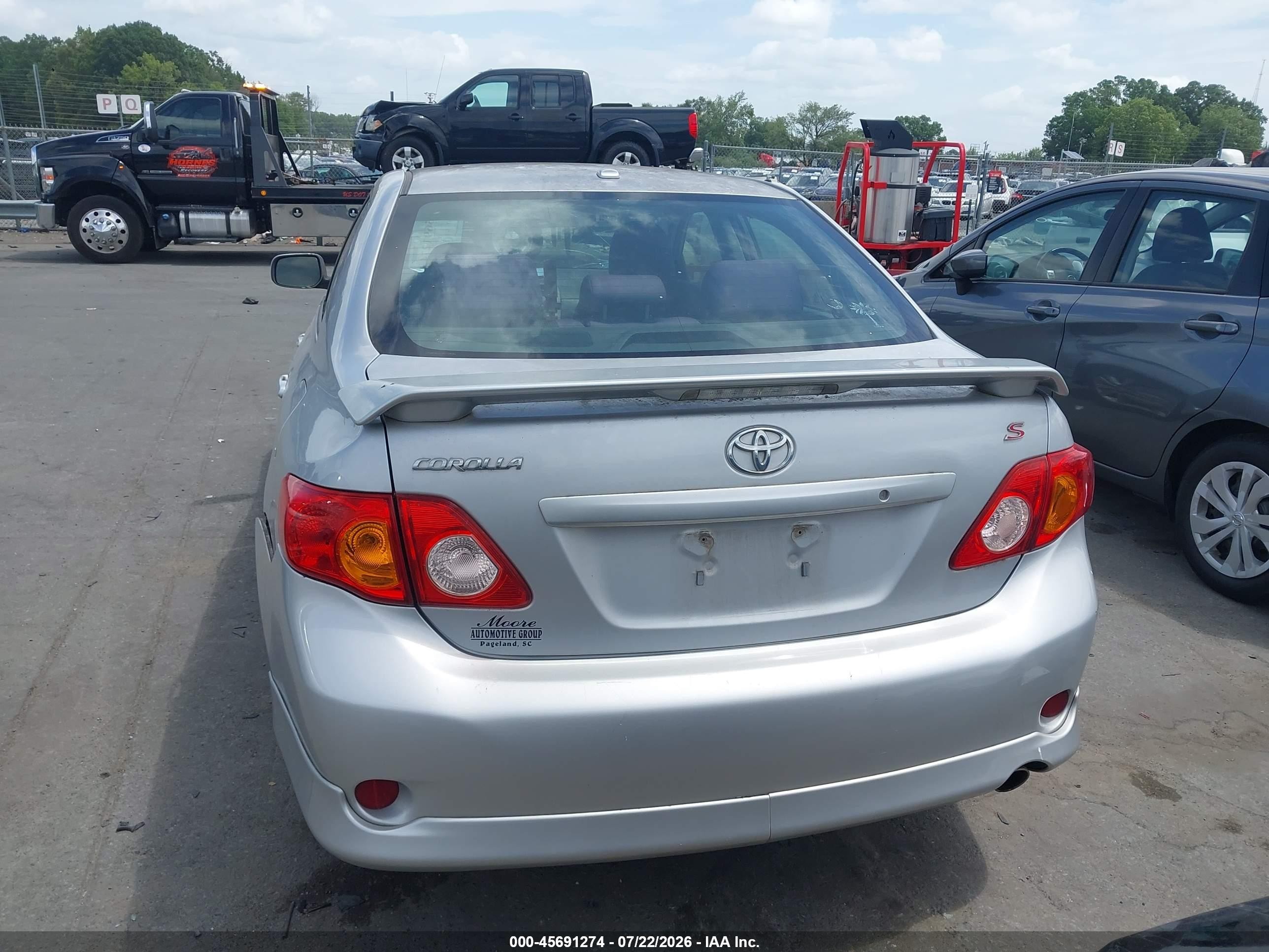 2010 Toyota Corolla S Silver vin: 2T1BU4EE1AC453351