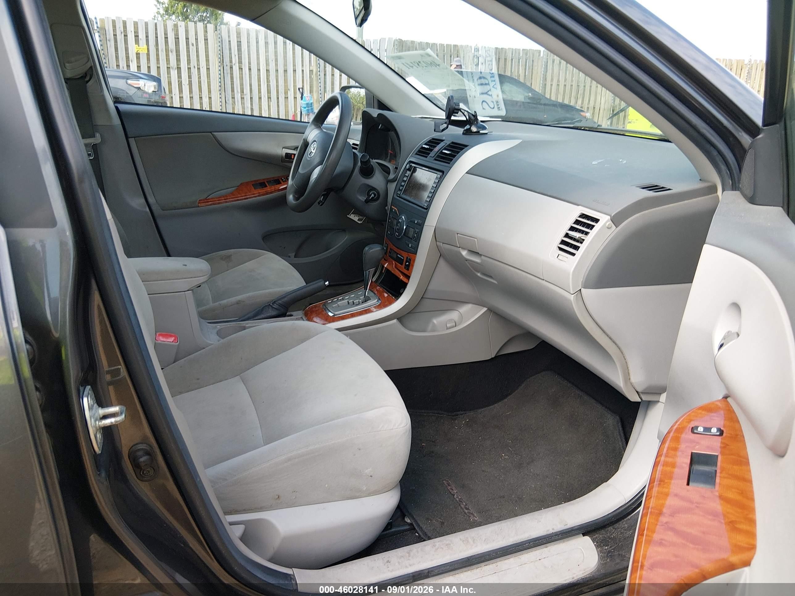 2010 Toyota Corolla Xle Gray vin: 2T1BU4EE1AC461031