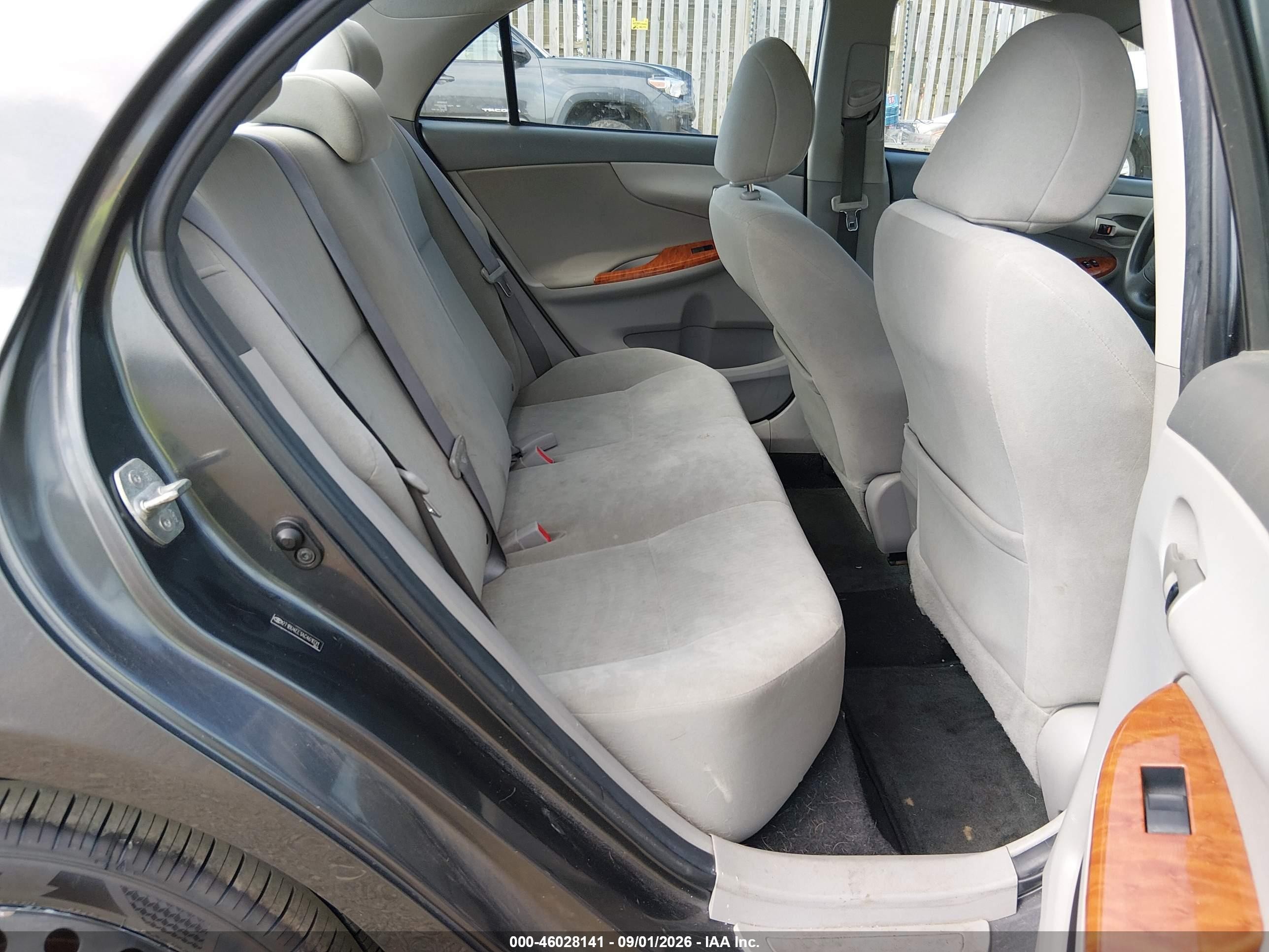 2010 Toyota Corolla Xle Gray vin: 2T1BU4EE1AC461031