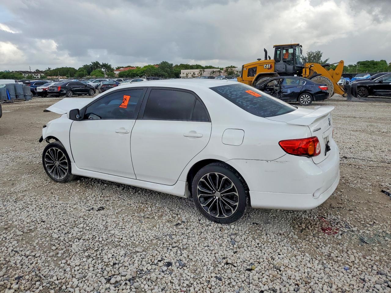 2010 Toyota Corolla S White vin: 2T1BU4EE1AC469856