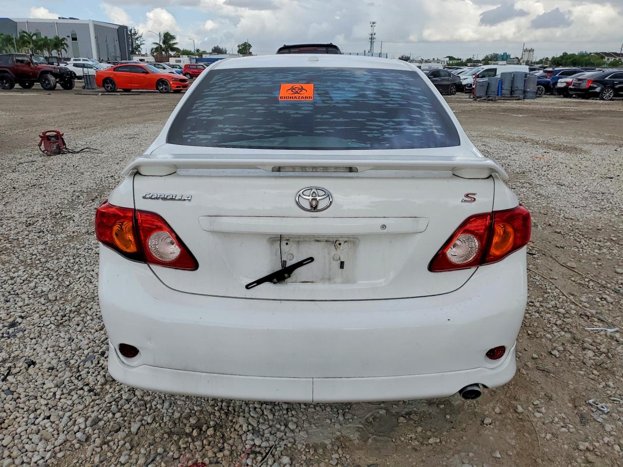2010 Toyota Corolla S White vin: 2T1BU4EE1AC469856