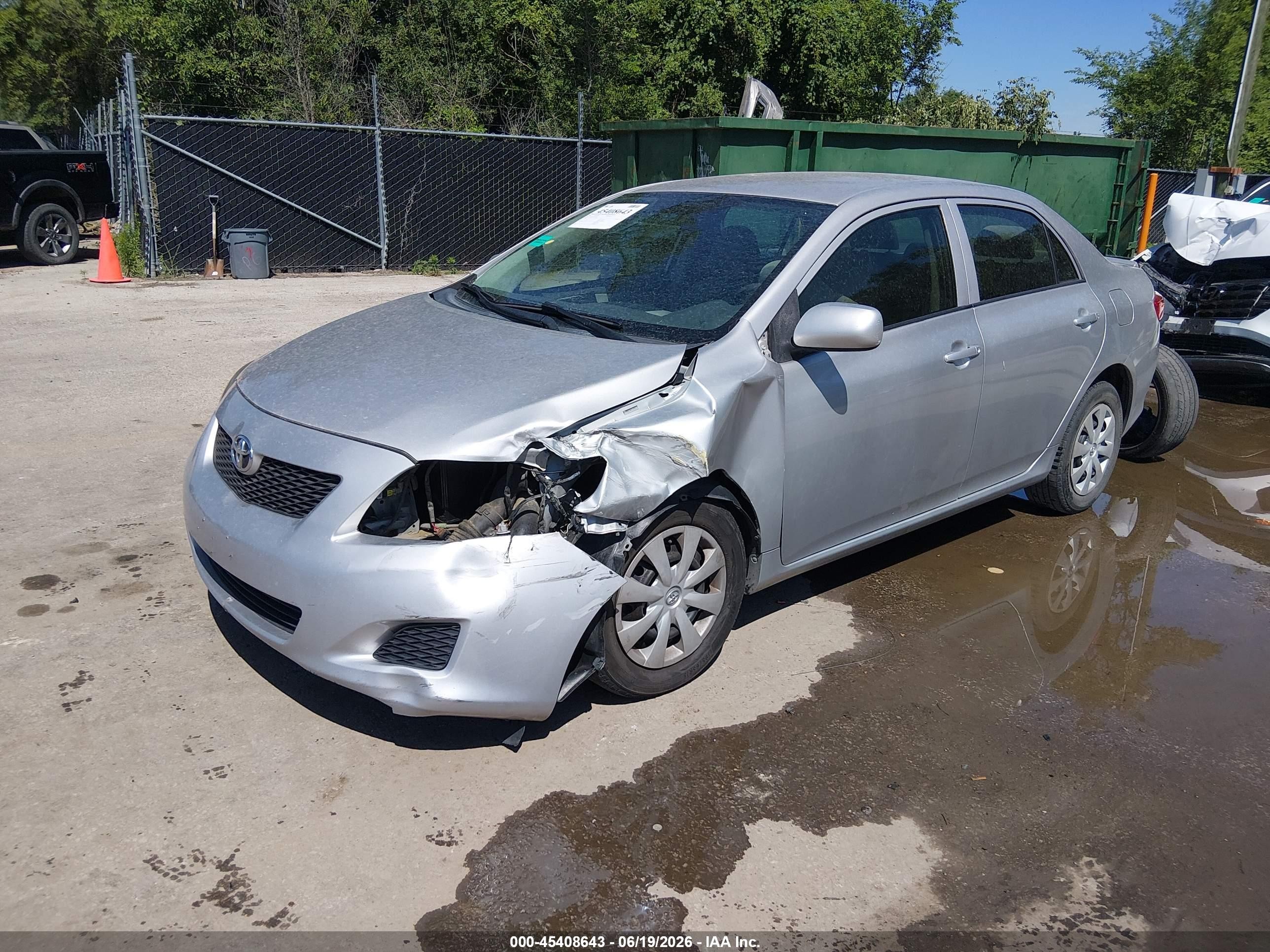 2010 Toyota Corolla Le Silver vin: 2T1BU4EE1AC471848