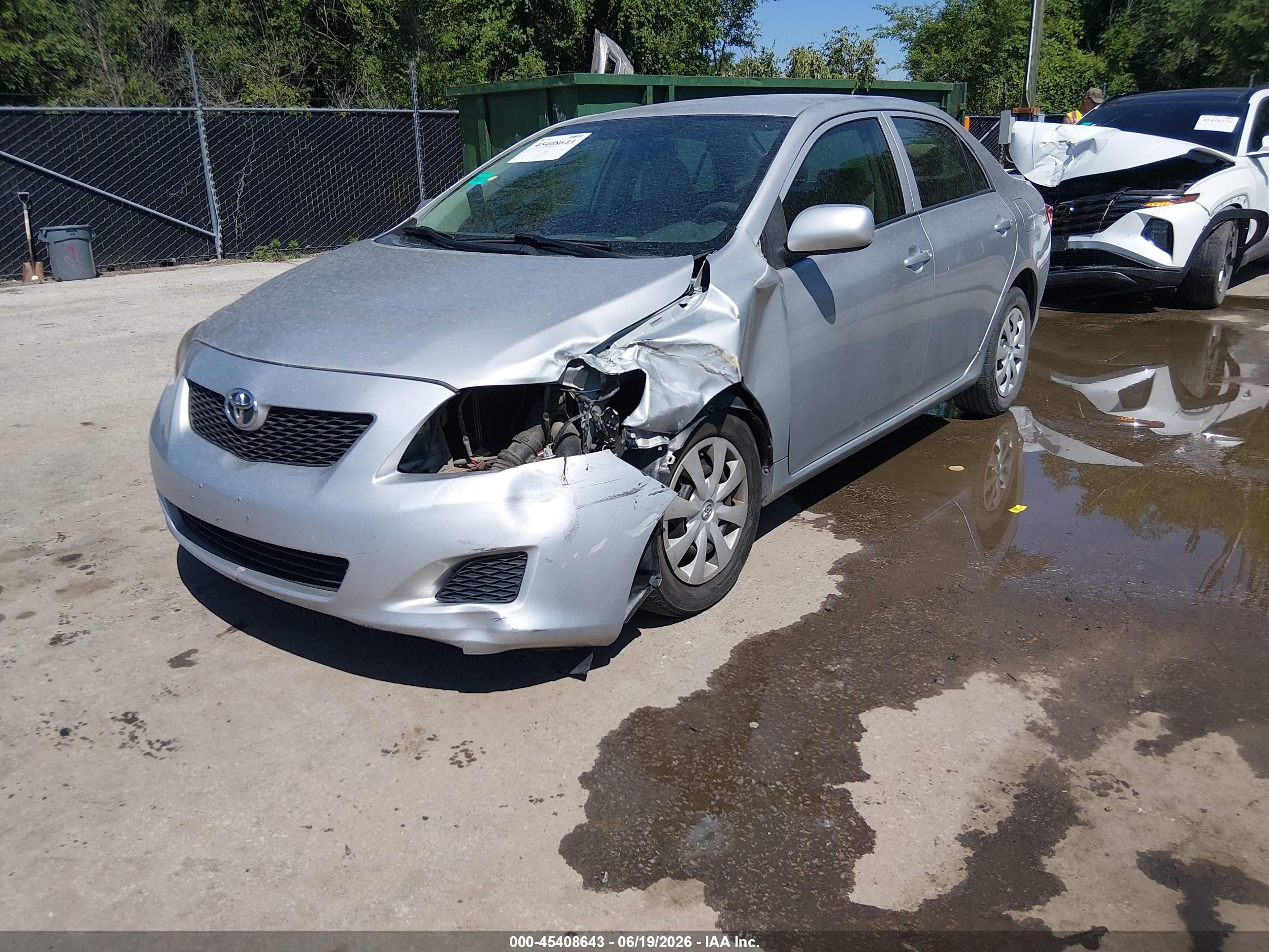 2010 Toyota Corolla Le Silver vin: 2T1BU4EE1AC471848